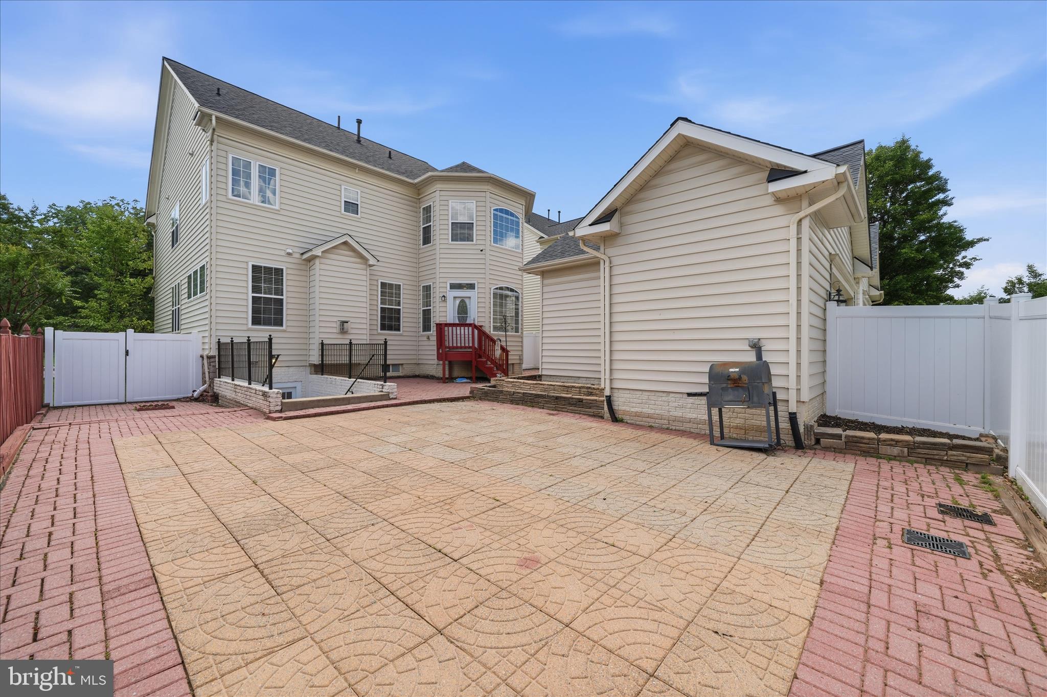 HIGHLANDS AT CLARKSBURG - Residential