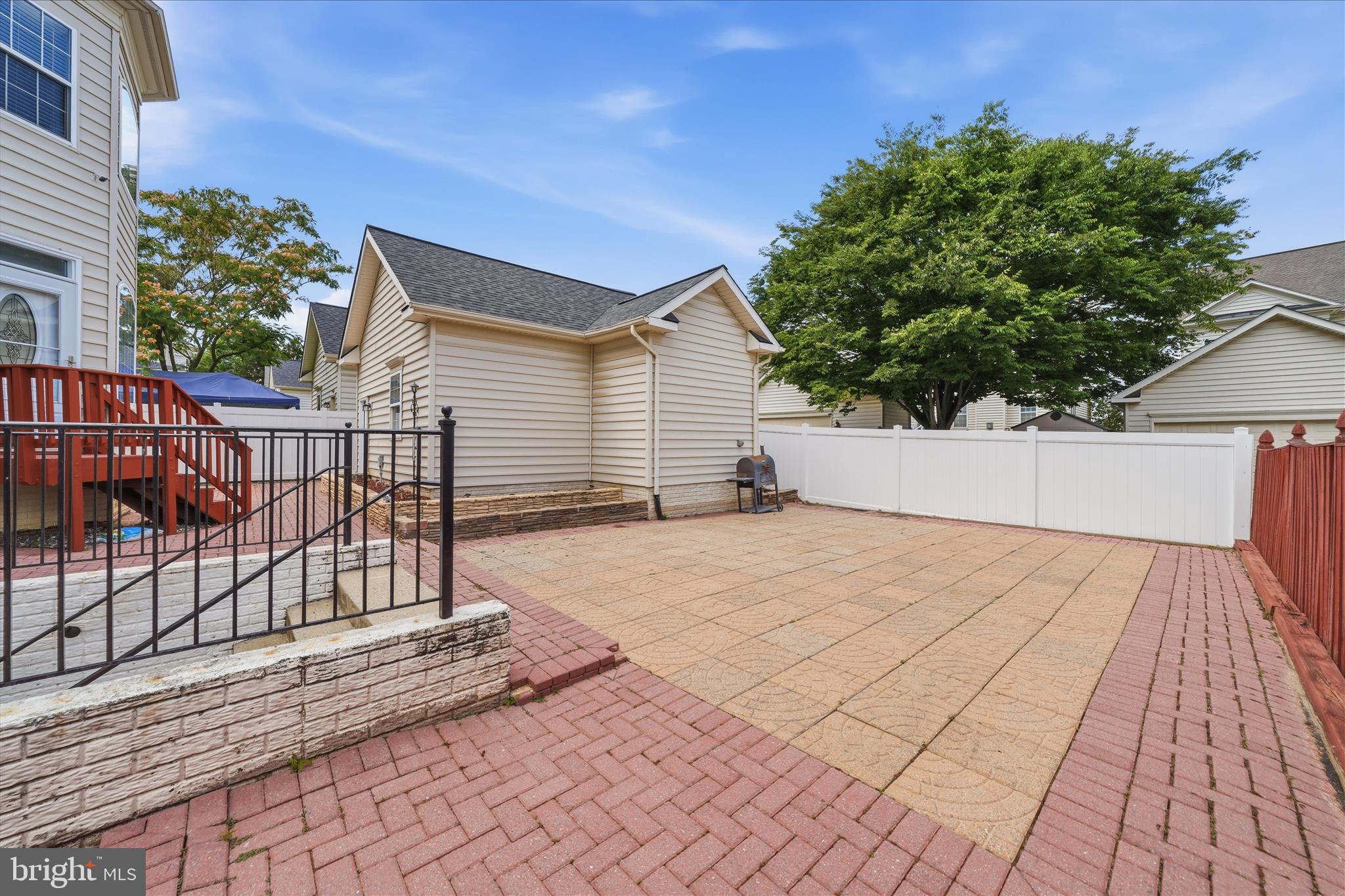 HIGHLANDS AT CLARKSBURG - Residential