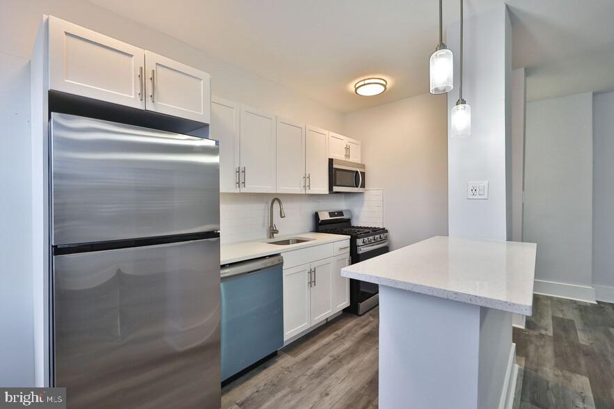 UNIVERSITY CITY - Residential Lease