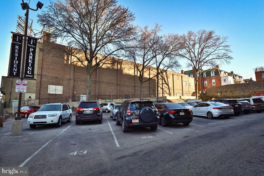 UNIVERSITY CITY - Residential Lease