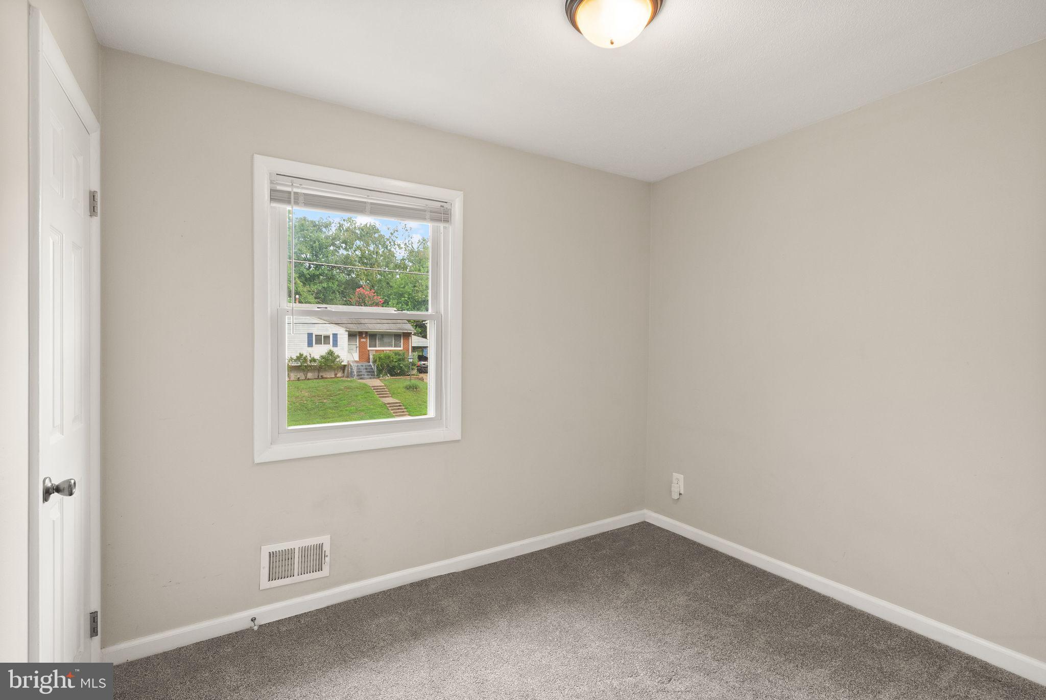 BROOKE MANOR - Residential