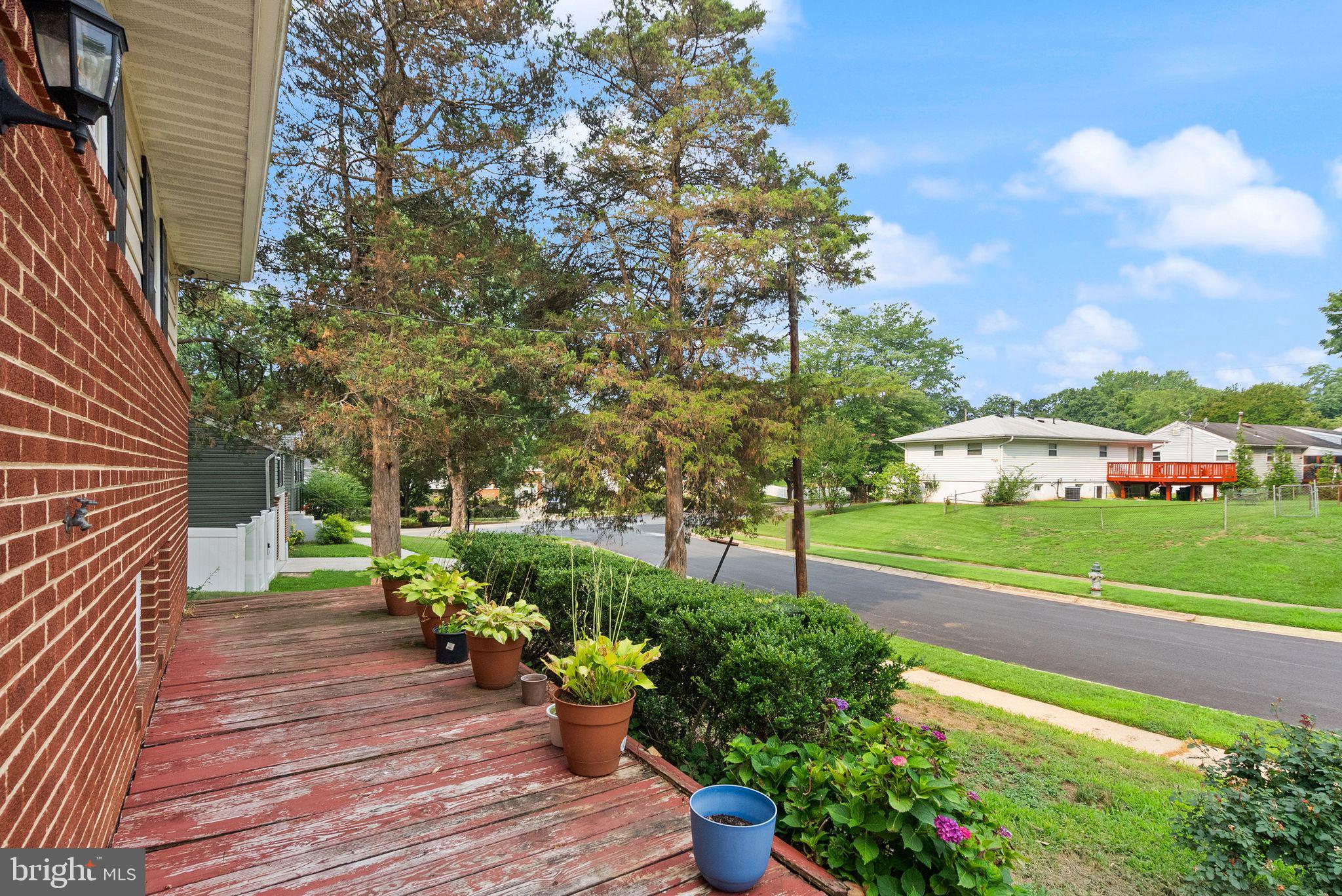 BROOKE MANOR - Residential