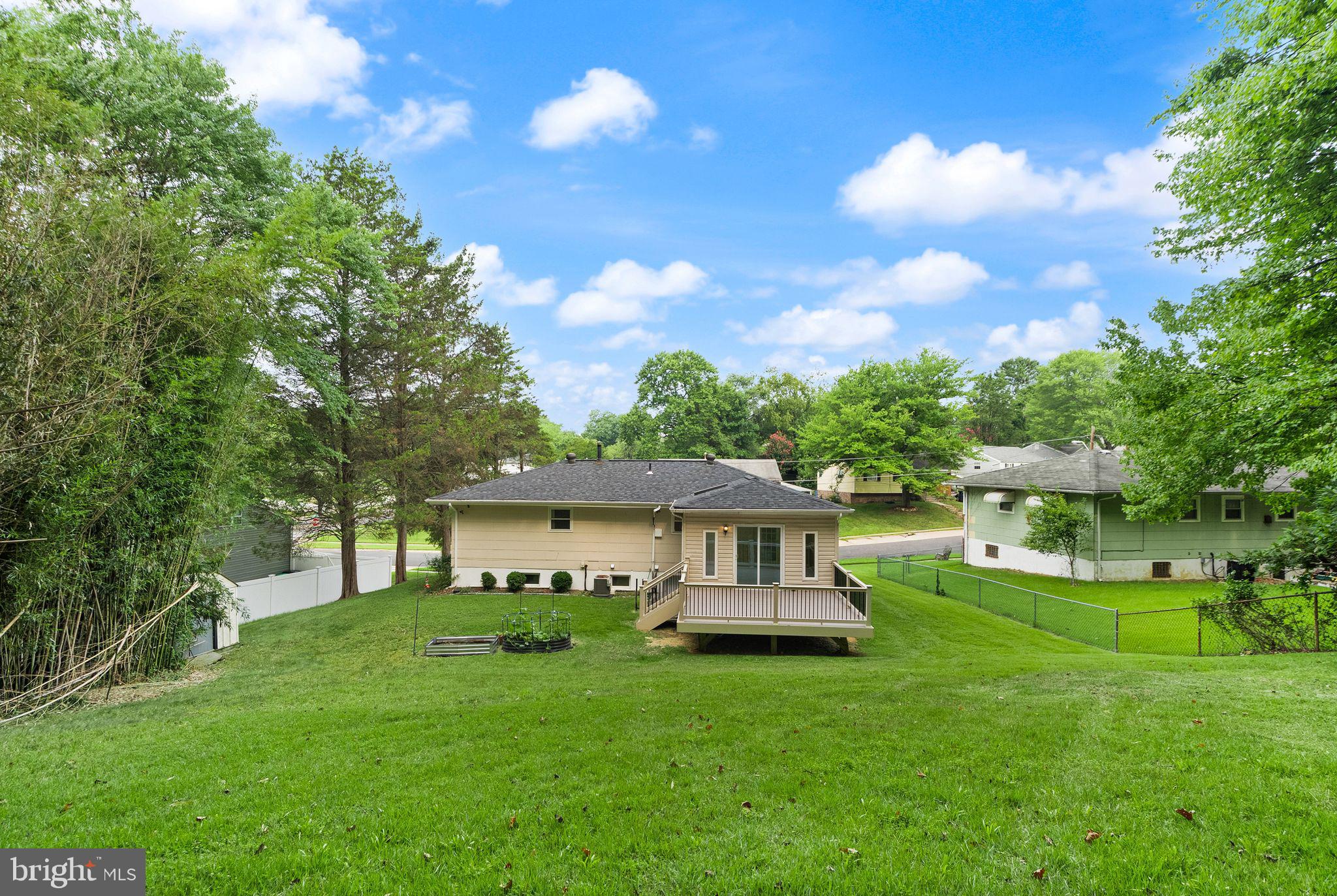 BROOKE MANOR - Residential