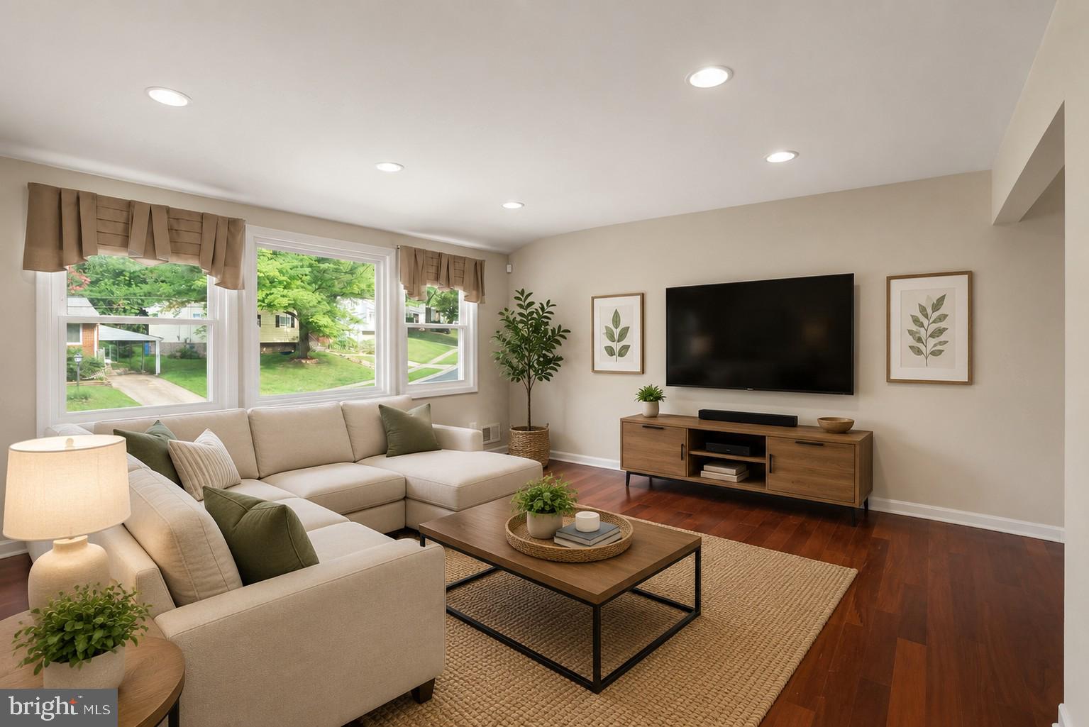 BROOKE MANOR - Residential