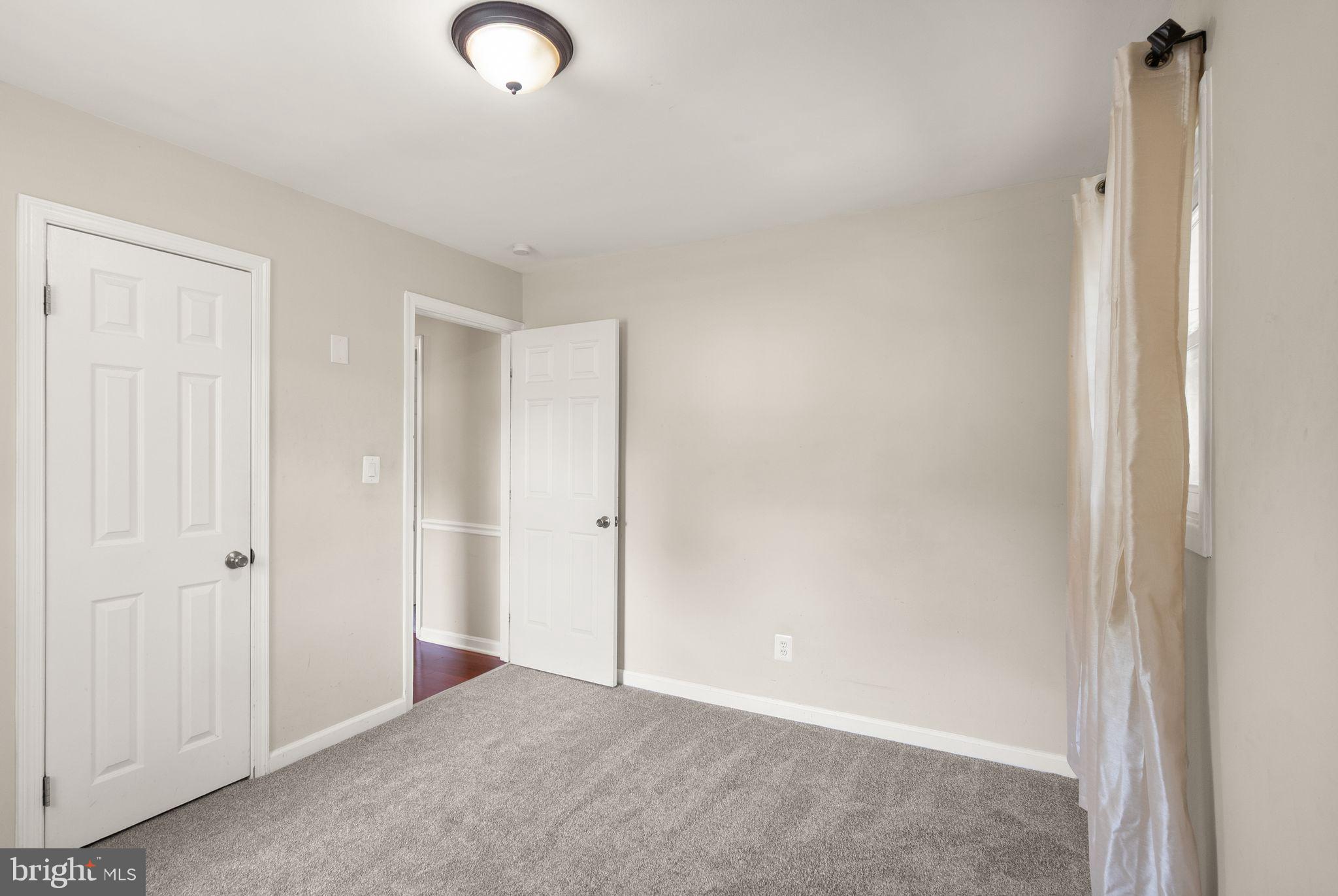 BROOKE MANOR - Residential