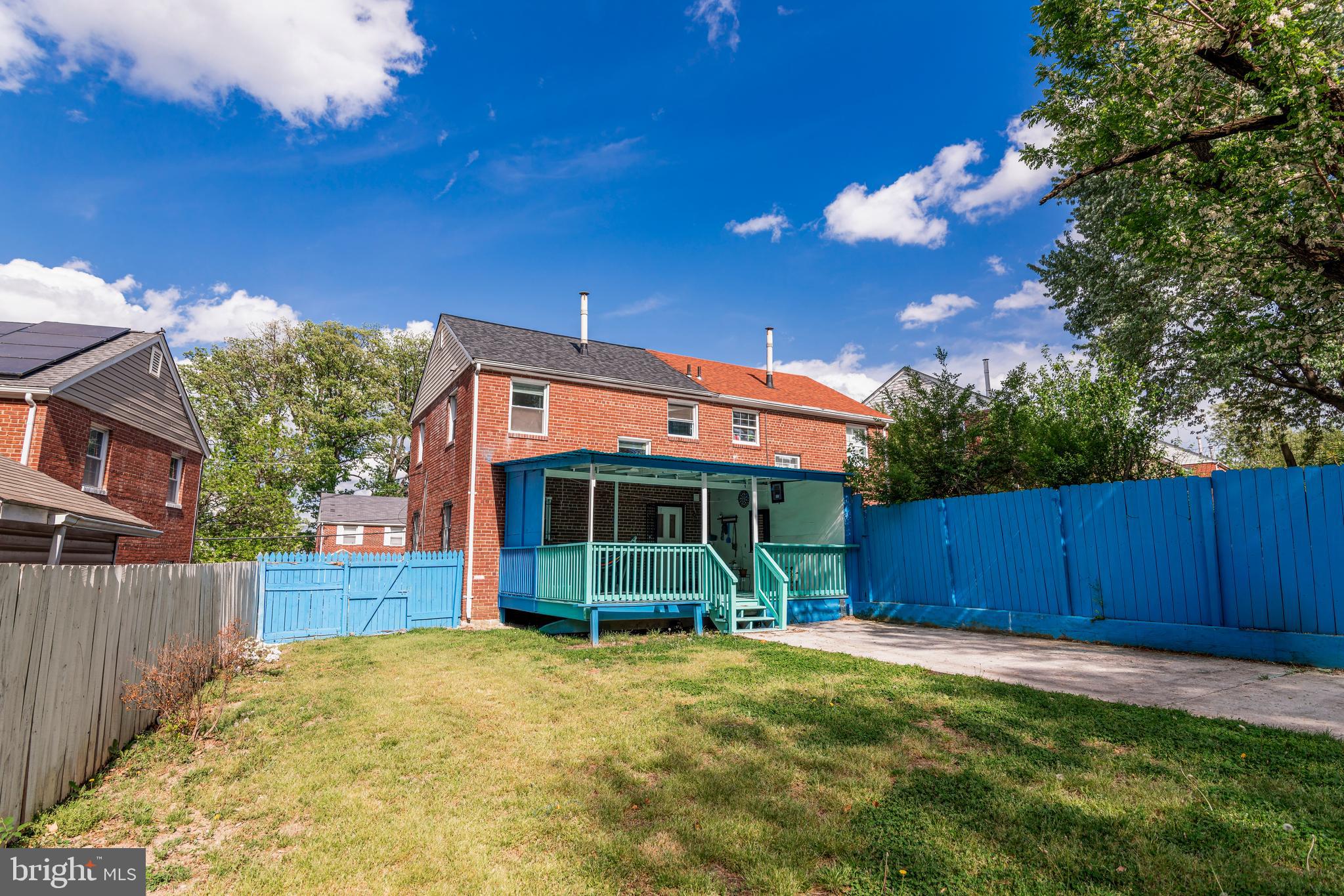 HAMPSHIRE HEIGHTS - Residential