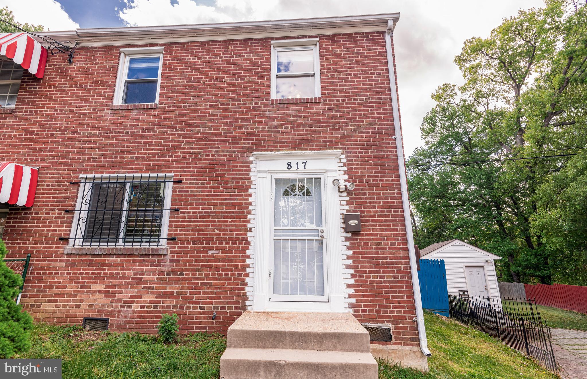 HAMPSHIRE HEIGHTS - Residential