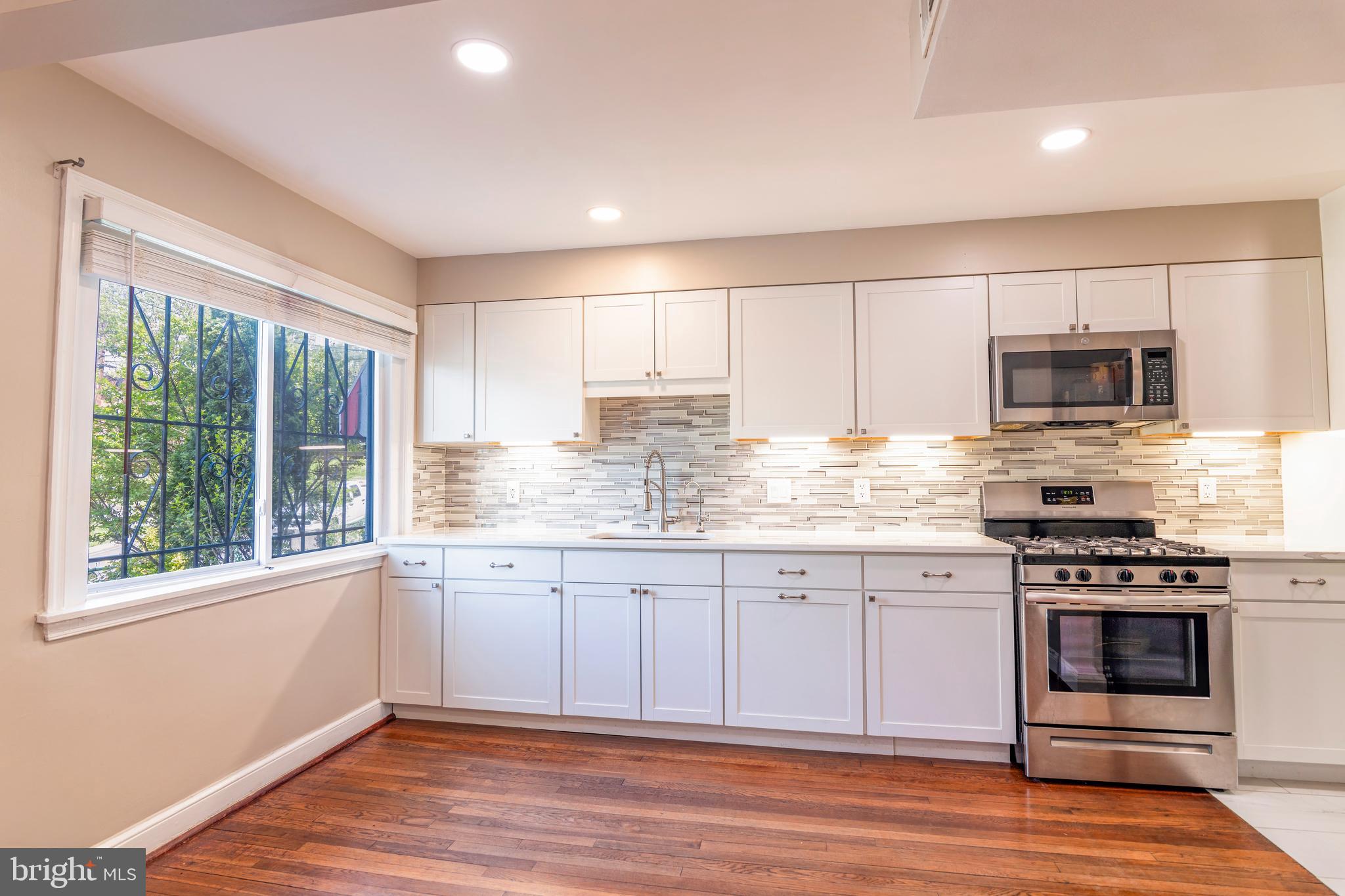 HAMPSHIRE HEIGHTS - Residential