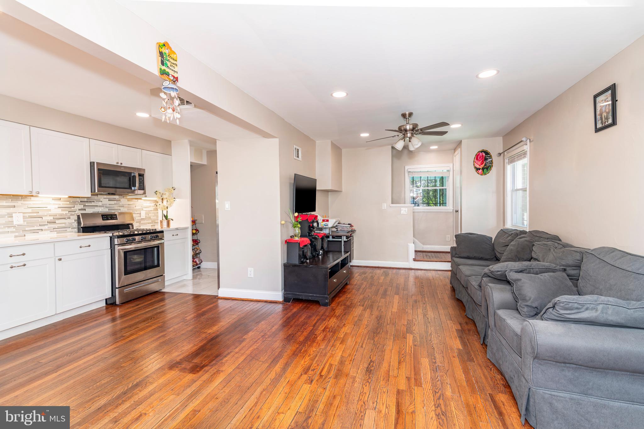 HAMPSHIRE HEIGHTS - Residential