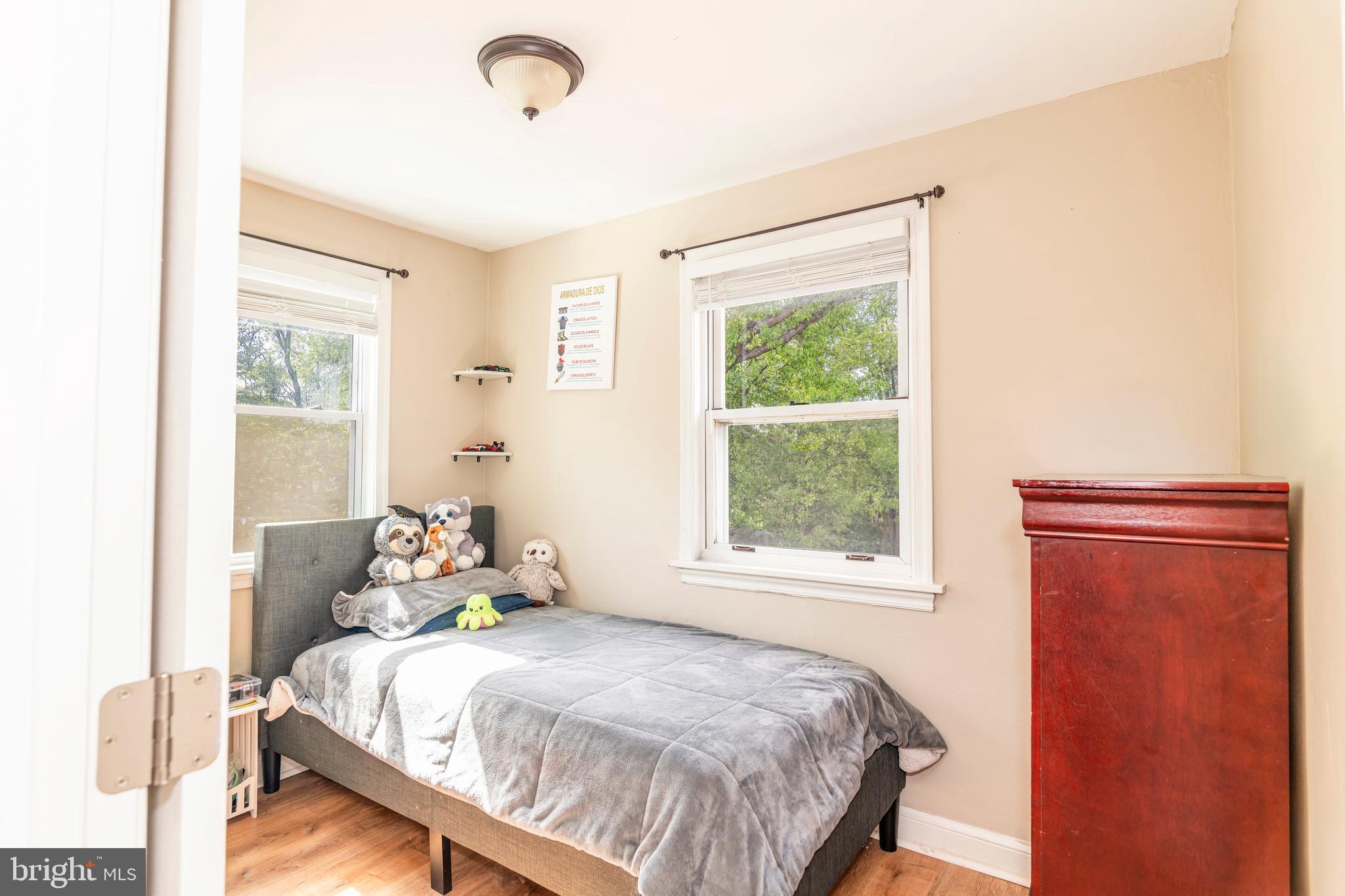 HAMPSHIRE HEIGHTS - Residential