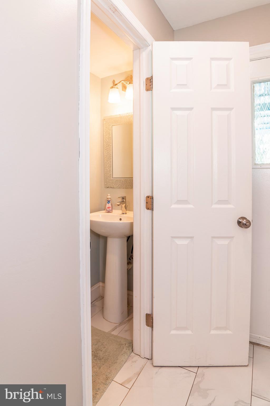 HAMPSHIRE HEIGHTS - Residential