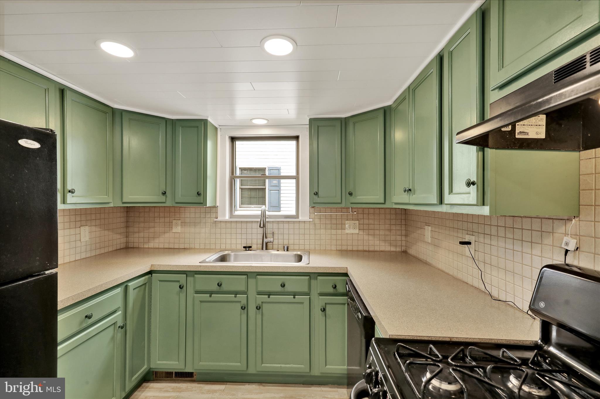 FAR HILLS FARM - Residential