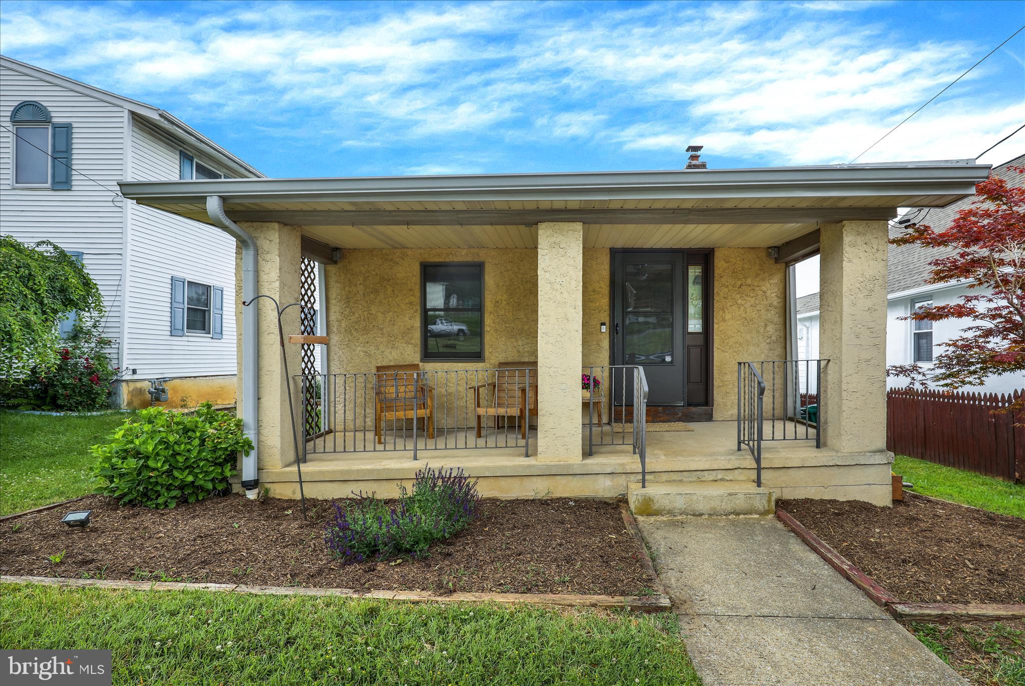 FAR HILLS FARM - Residential