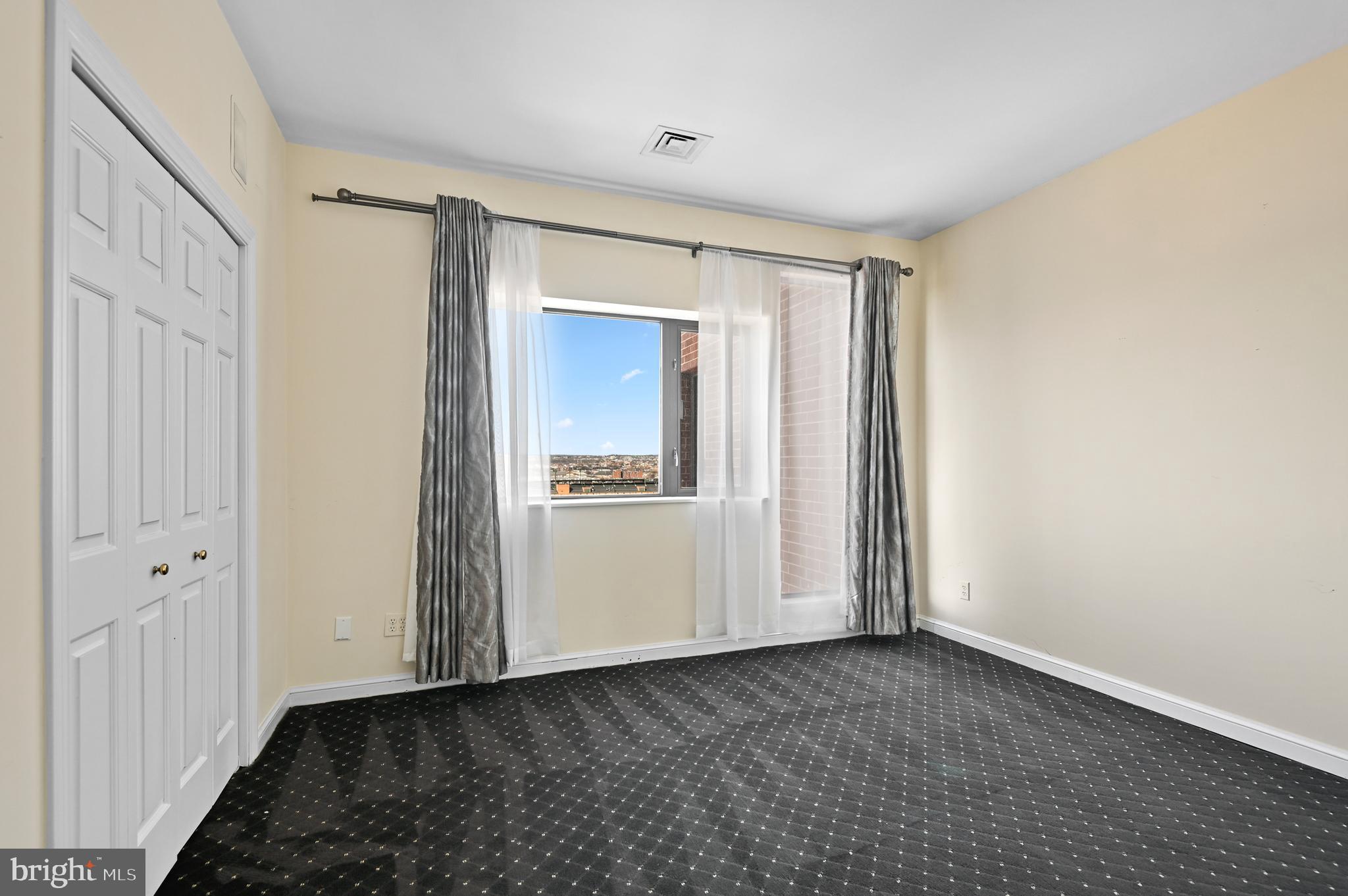 INNER HARBOR - Residential
