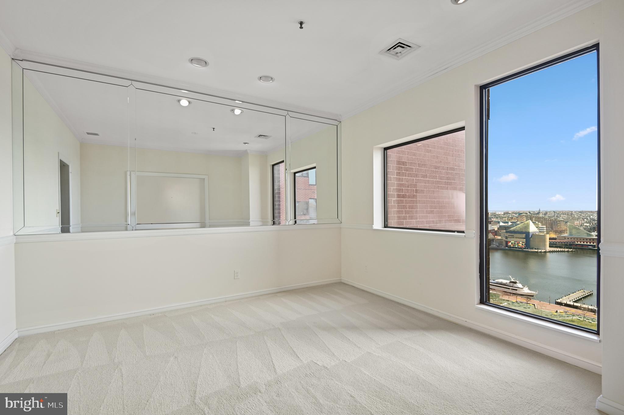 INNER HARBOR - Residential