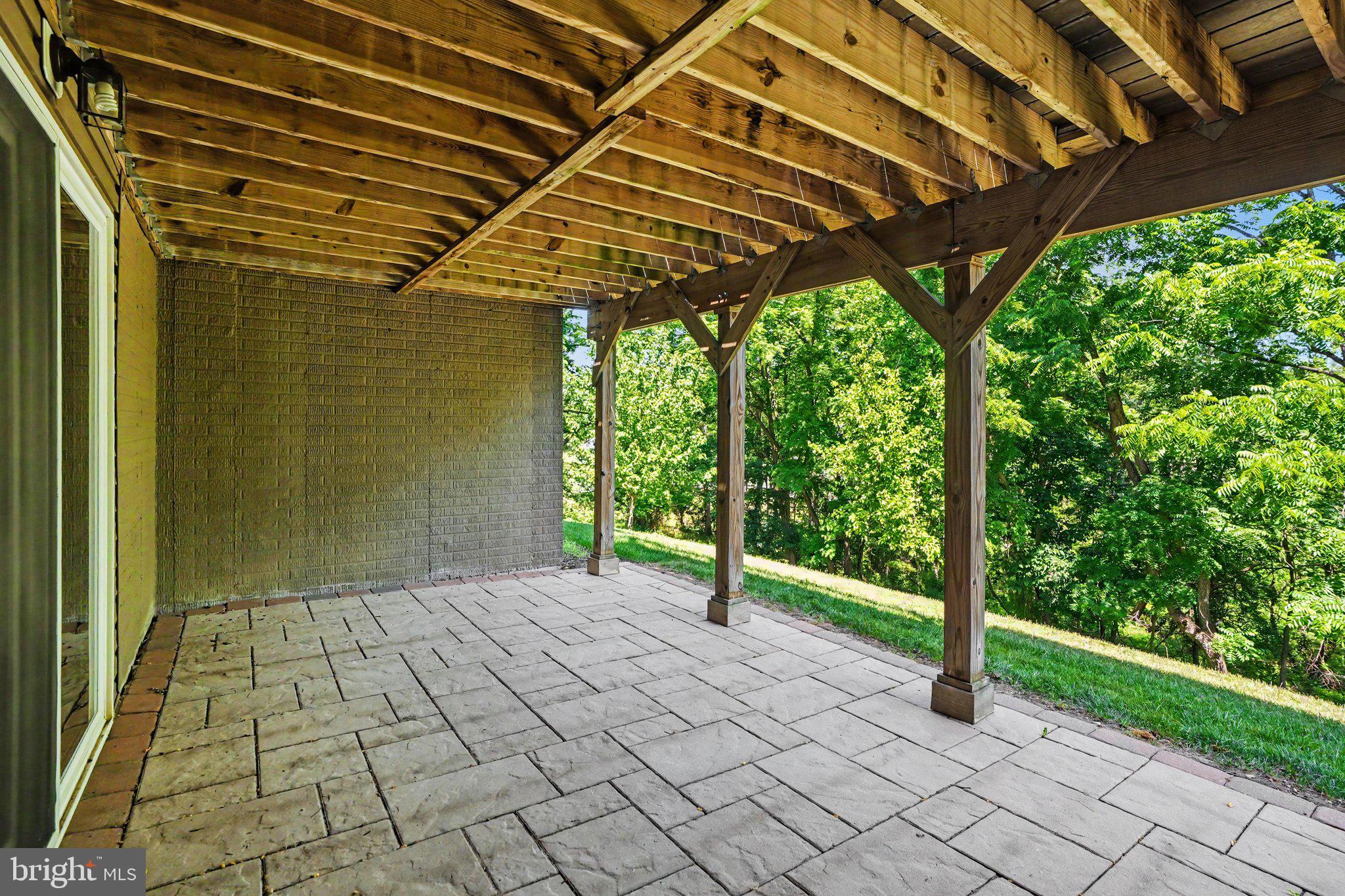 STRAY WINDS FARM - Residential