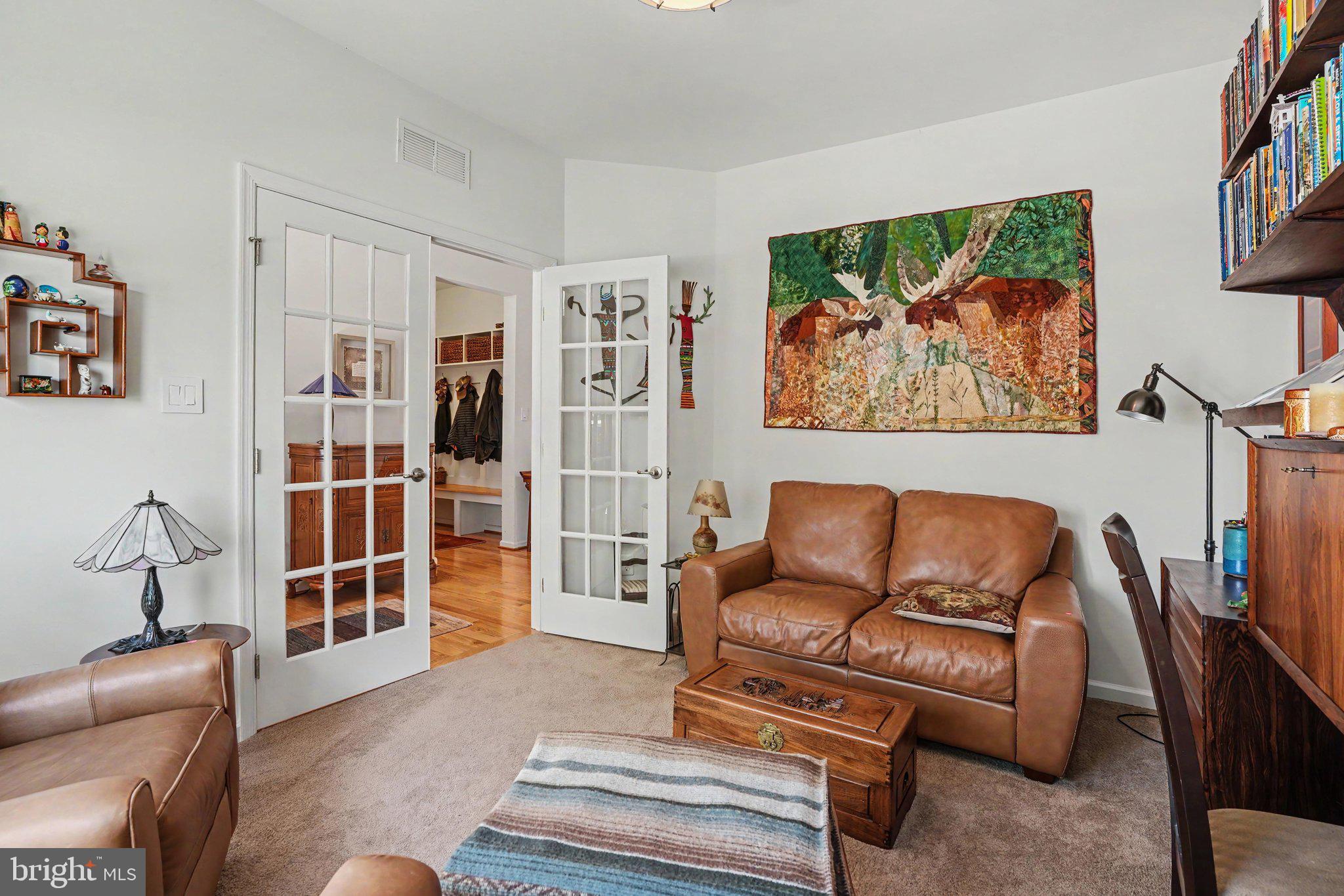 STRAY WINDS FARM - Residential