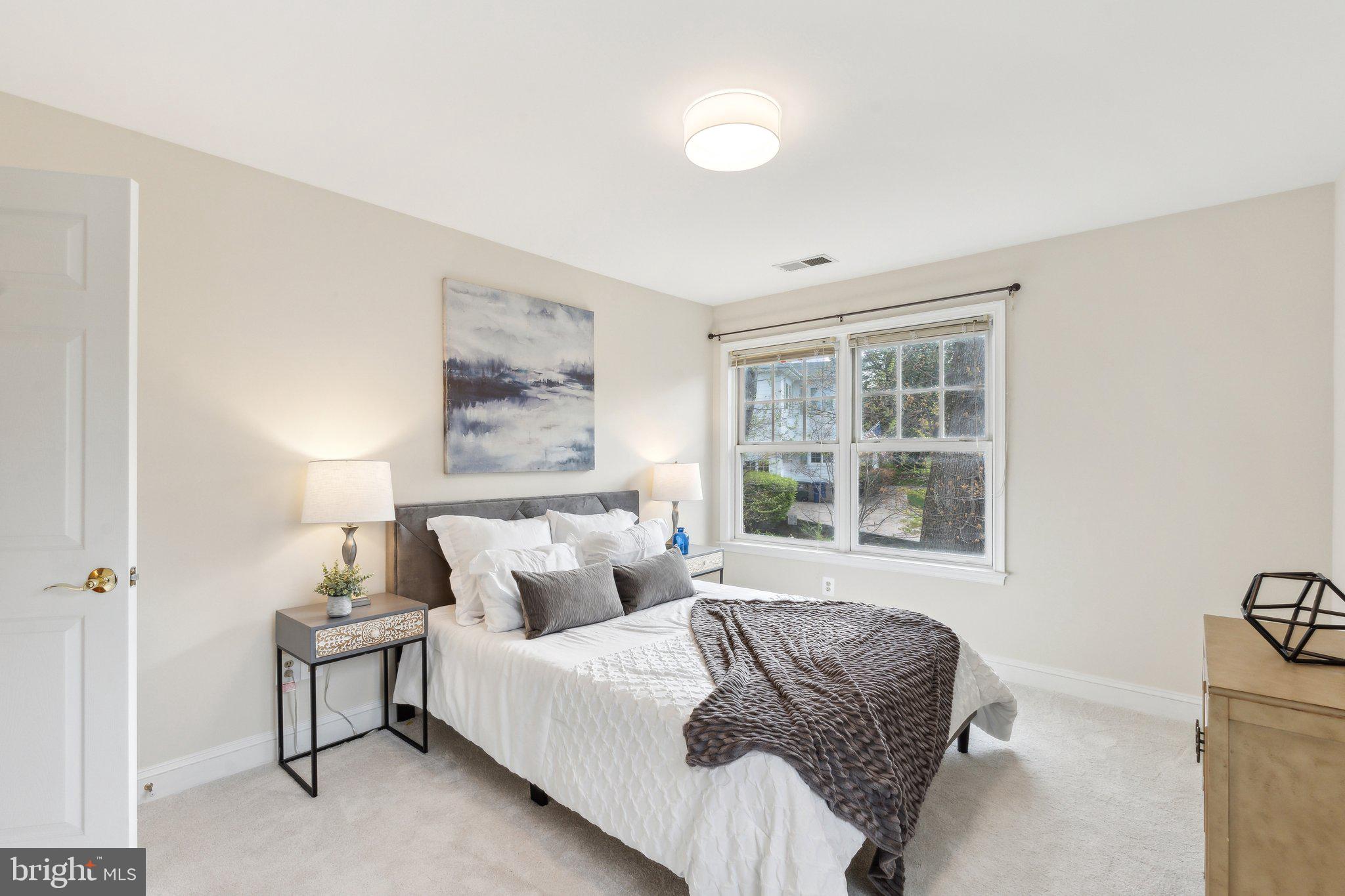 CRESTON - Residential