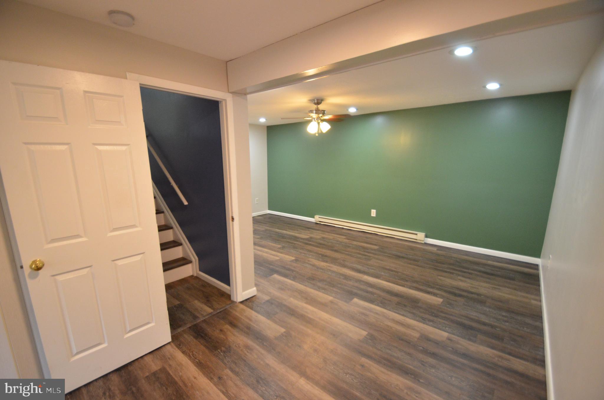 ROBERTS FIELD - Residential