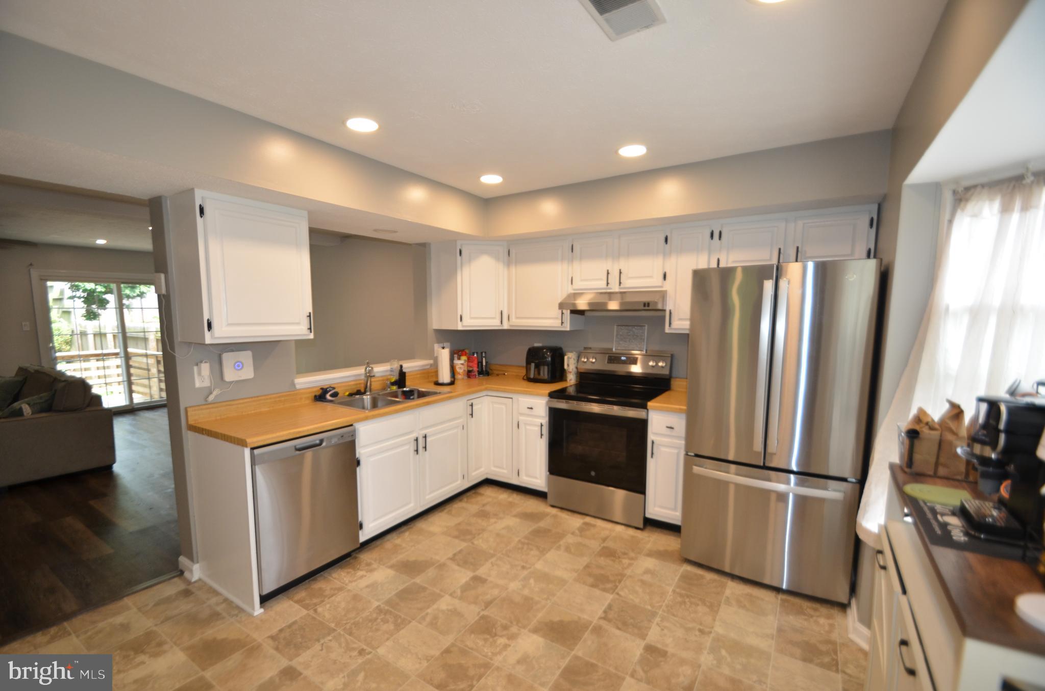 ROBERTS FIELD - Residential