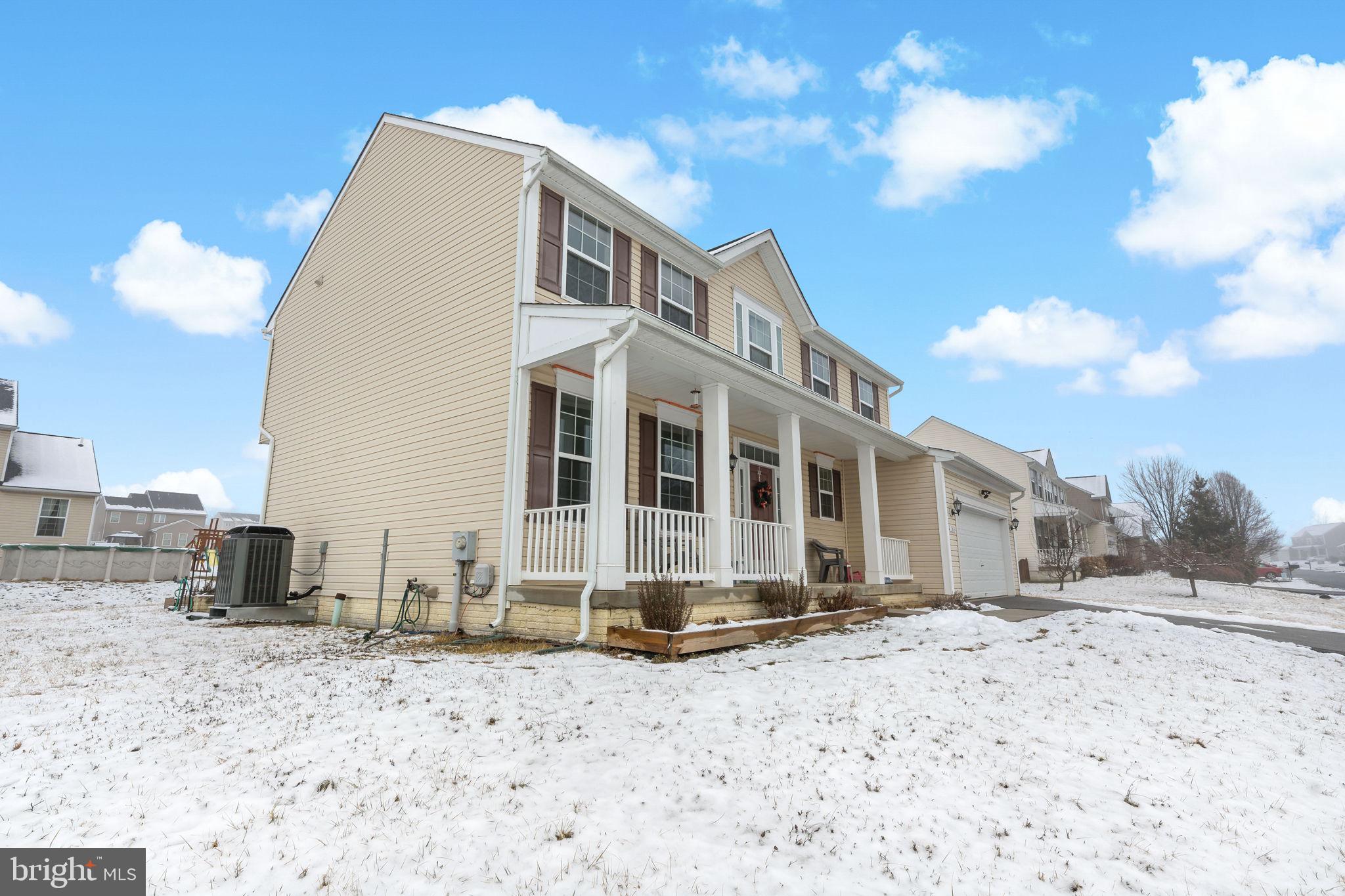 STONEBROOK VILLAGE - Residential