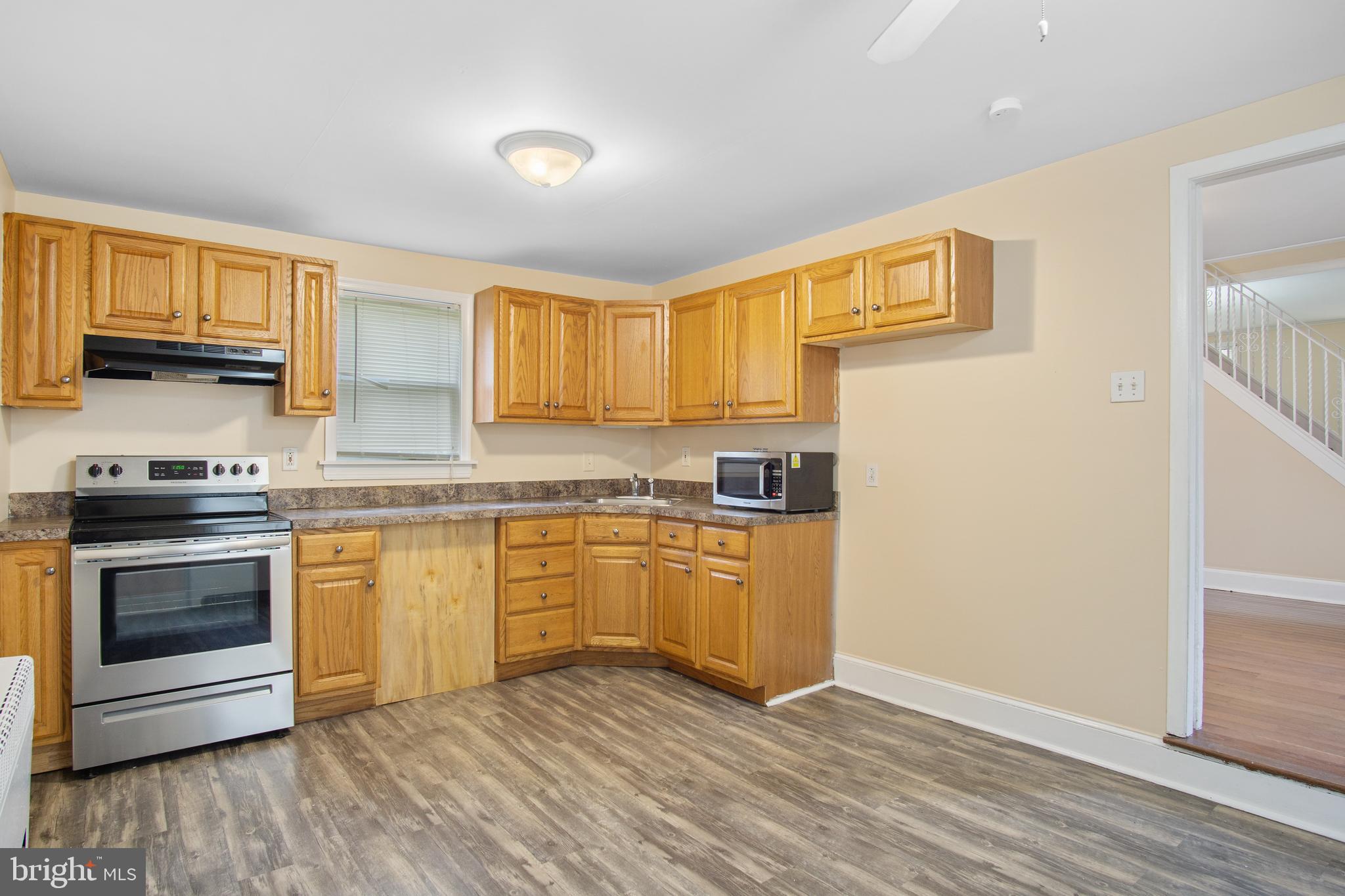 ACHEY LANE - Residential Lease