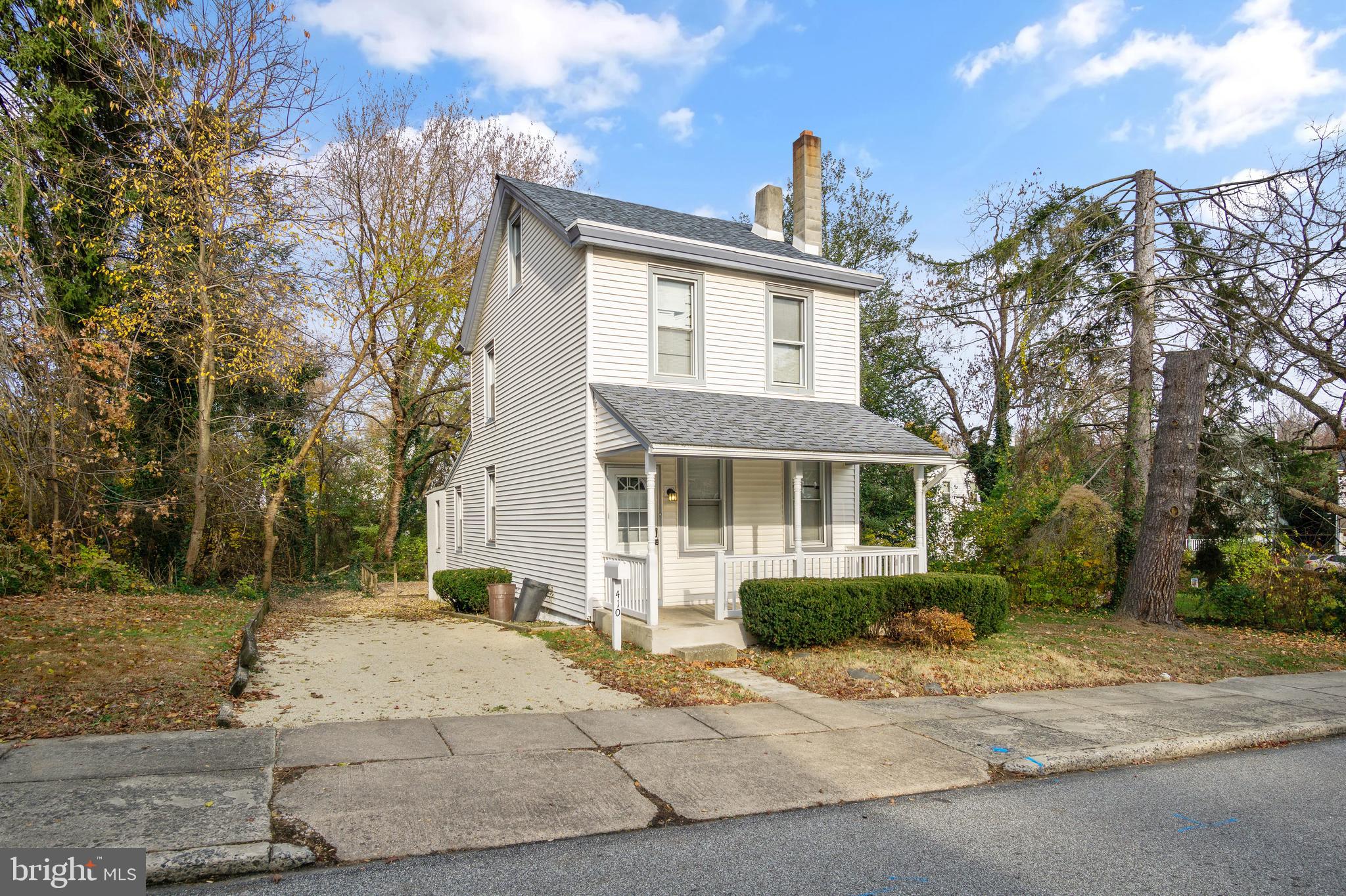 Great 2 Bedroom Colonial with finished room on third floor.  Renovated with New flooring and freshly painted.  Generous size rooms and great back yard for your enjoyment and entertaining!  Convenient to major routes and shopping.