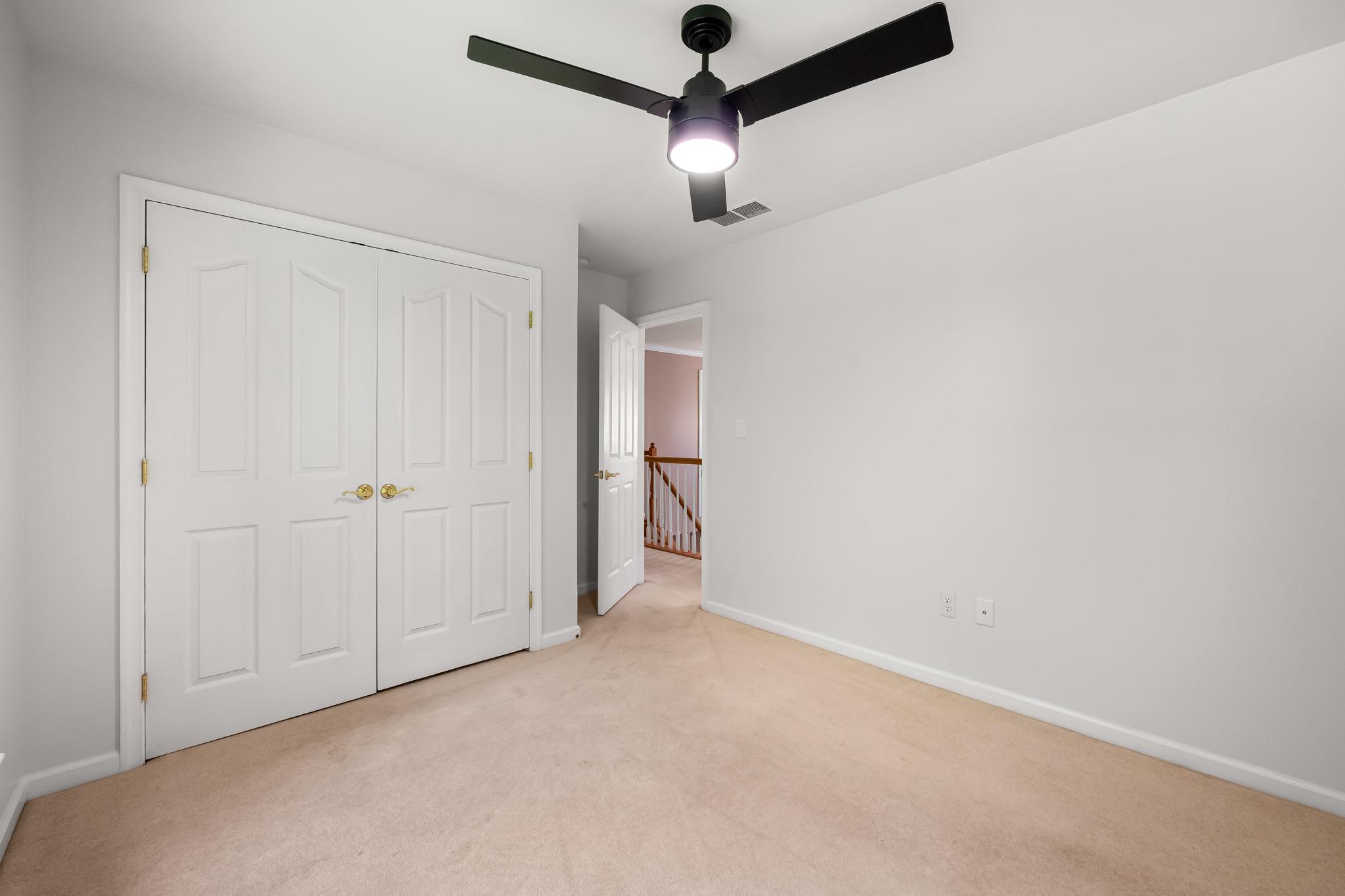 SEVEN TRAILS - Residential