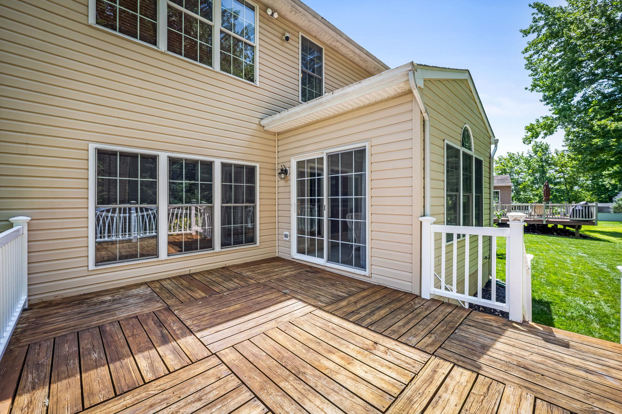 SEVEN TRAILS - Residential