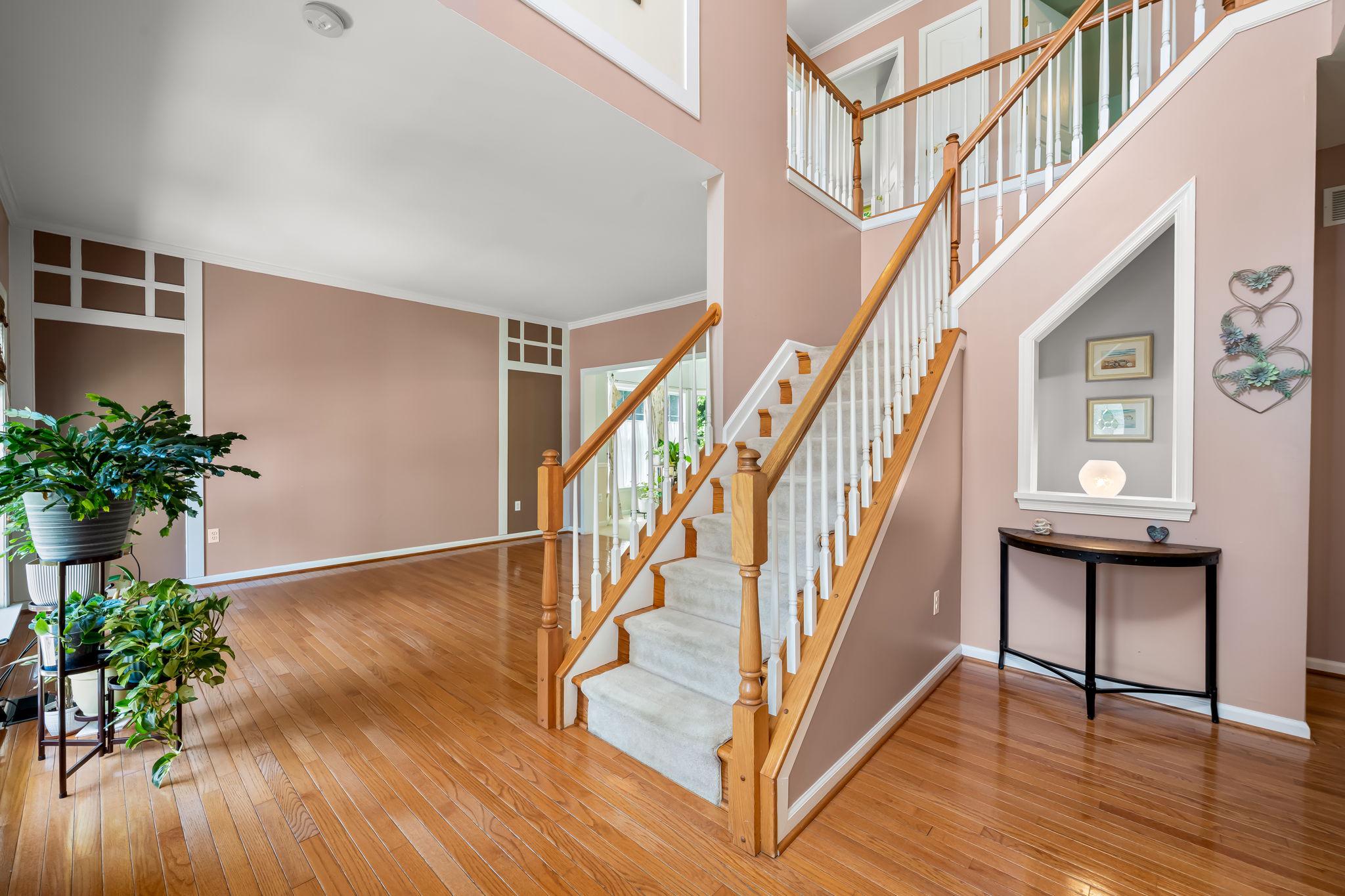 SEVEN TRAILS - Residential
