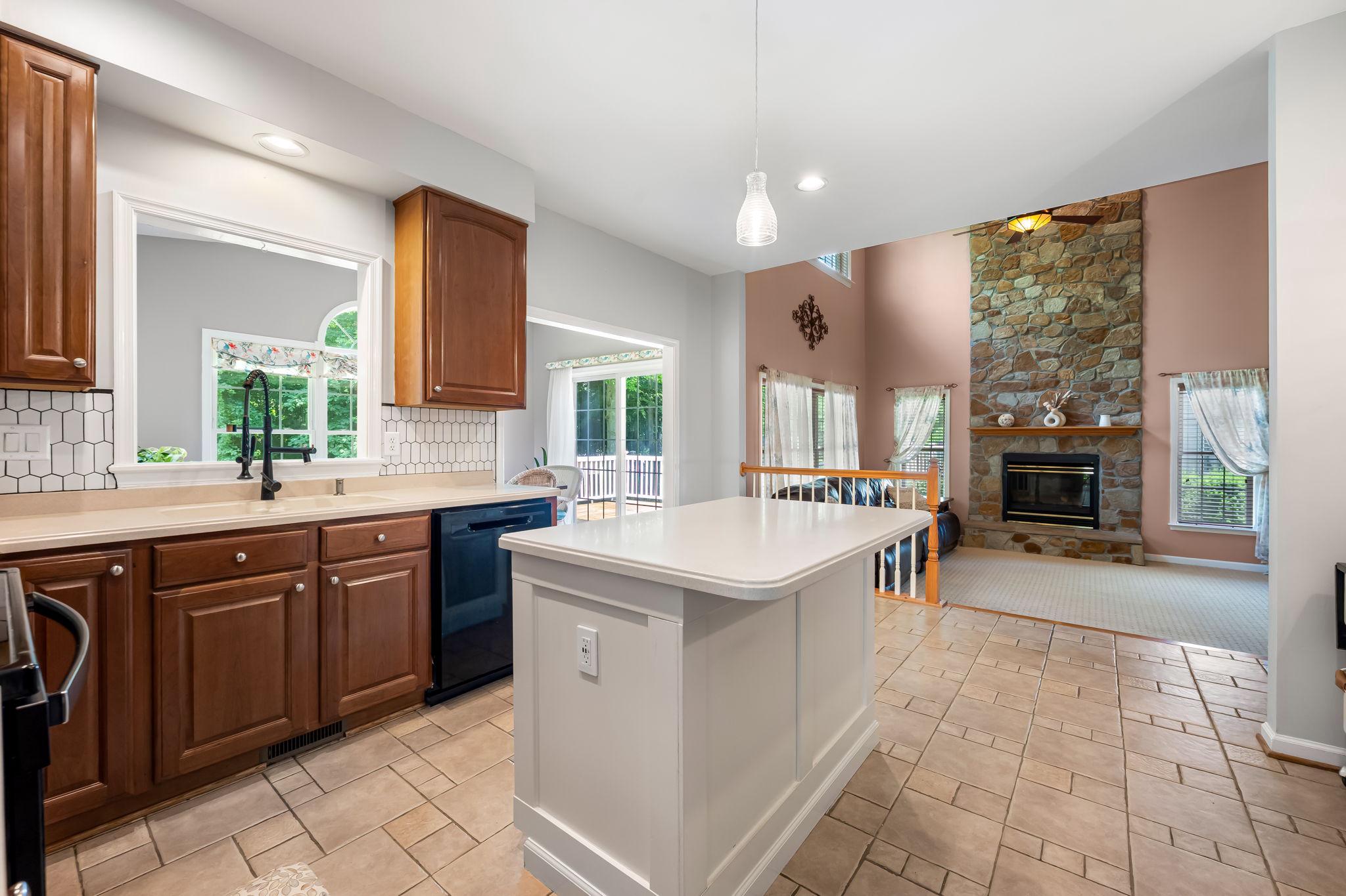 SEVEN TRAILS - Residential