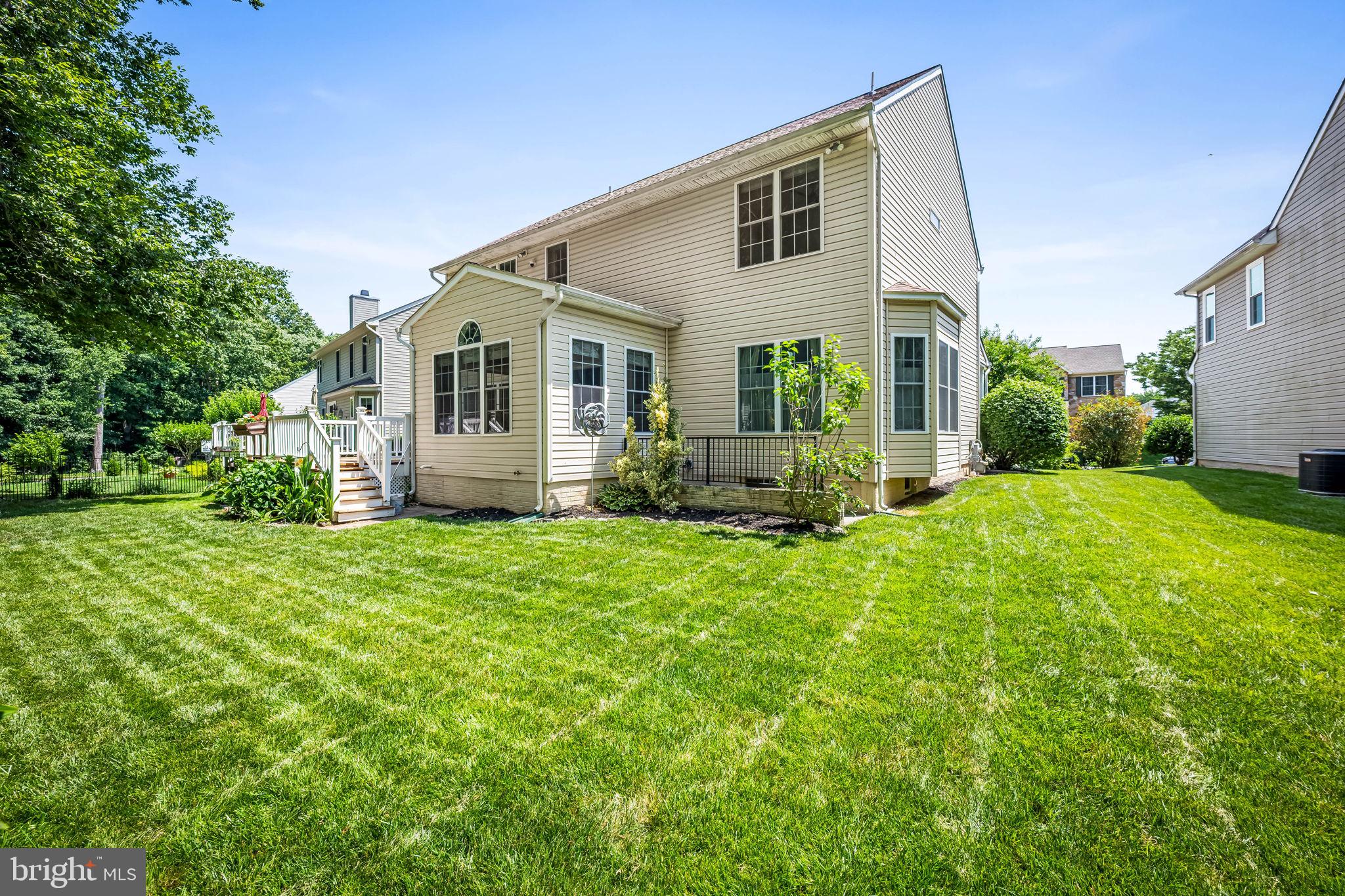 SEVEN TRAILS - Residential