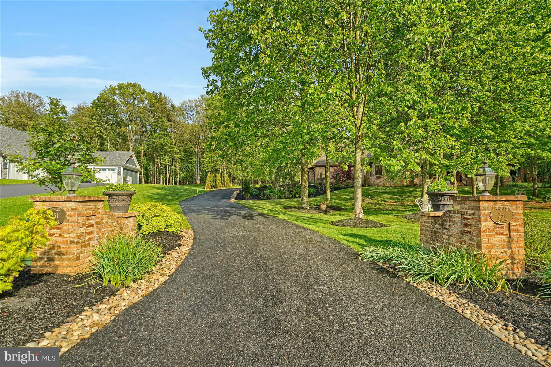 CEDAR CLIFF - Residential