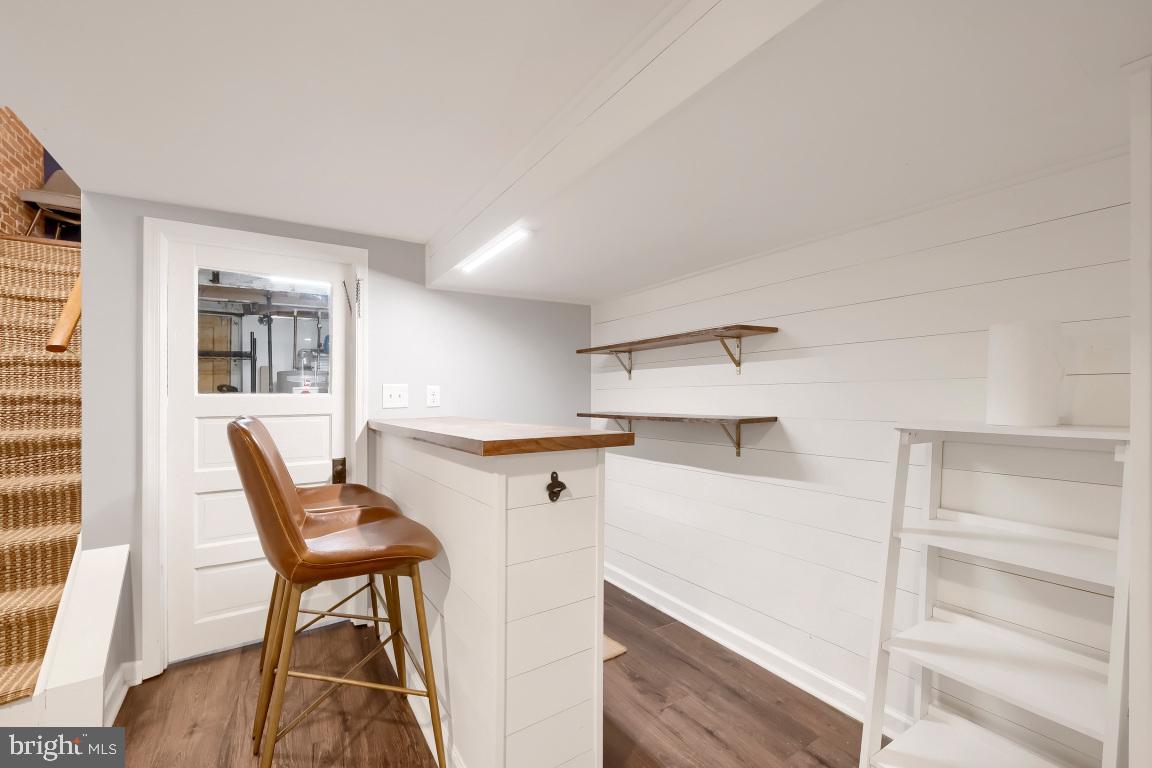 RIVERSIDE - Residential