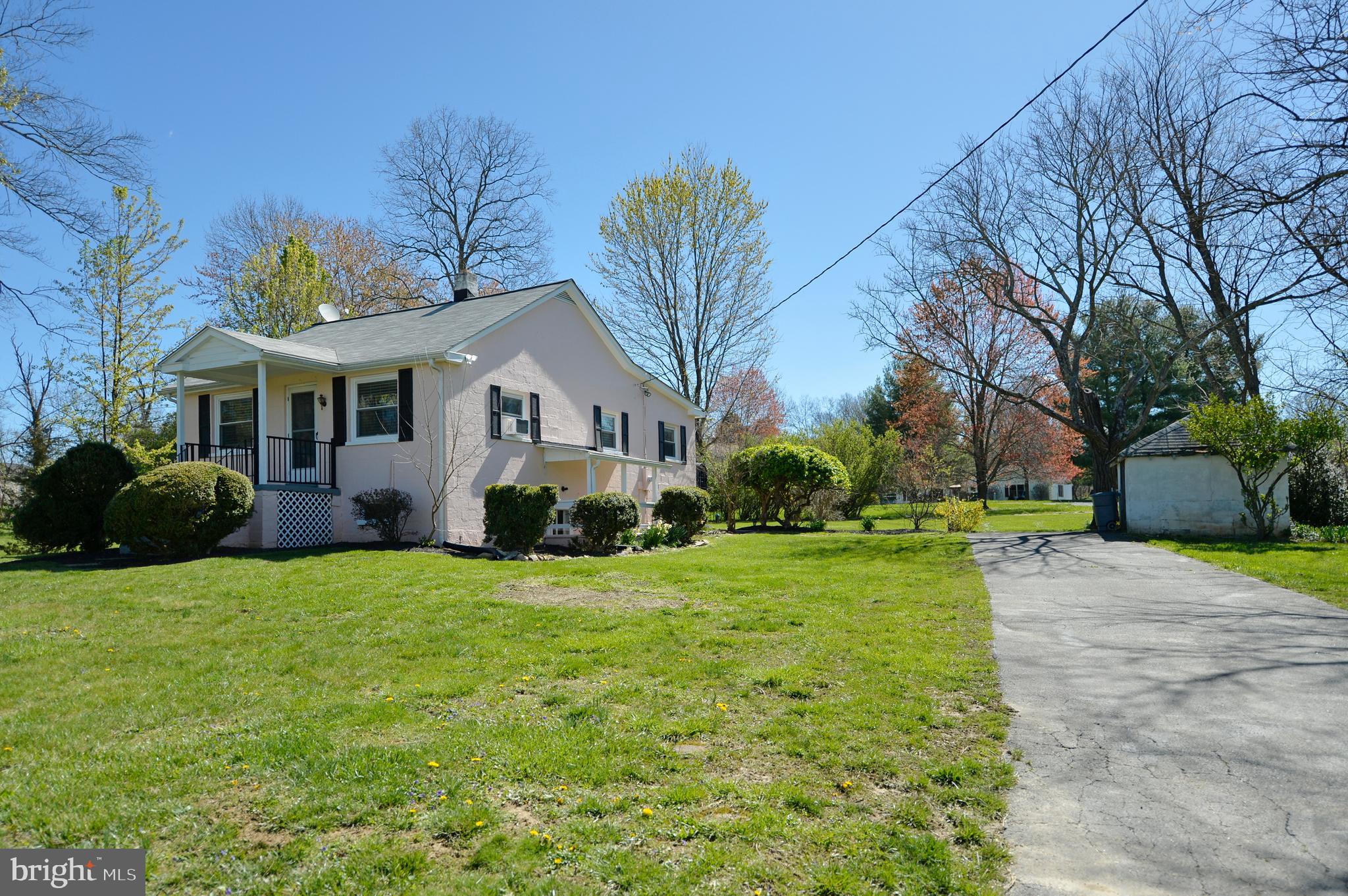 ST LOUIS - Residential Lease