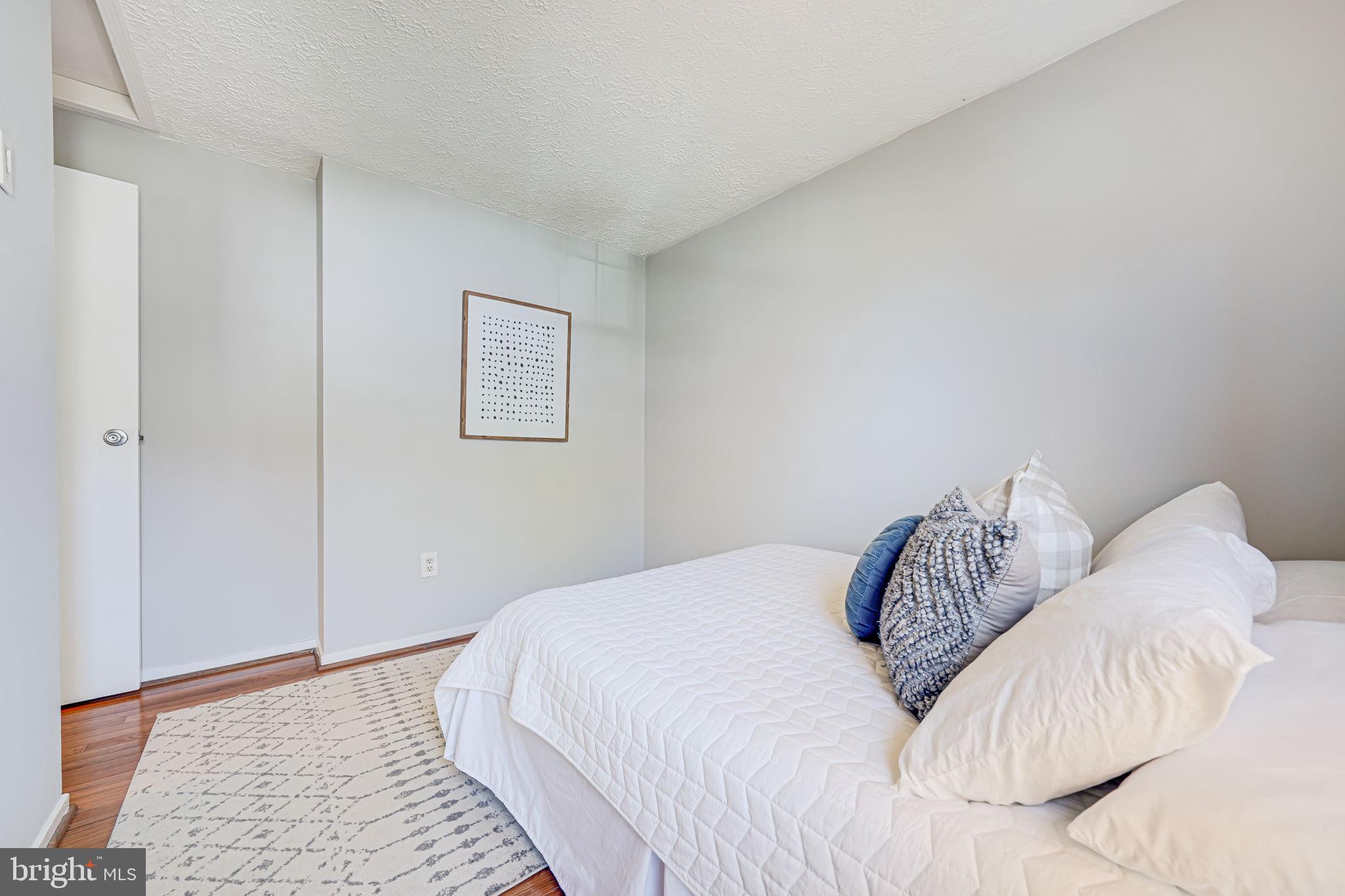 MARLBORO MEADOWS - Residential