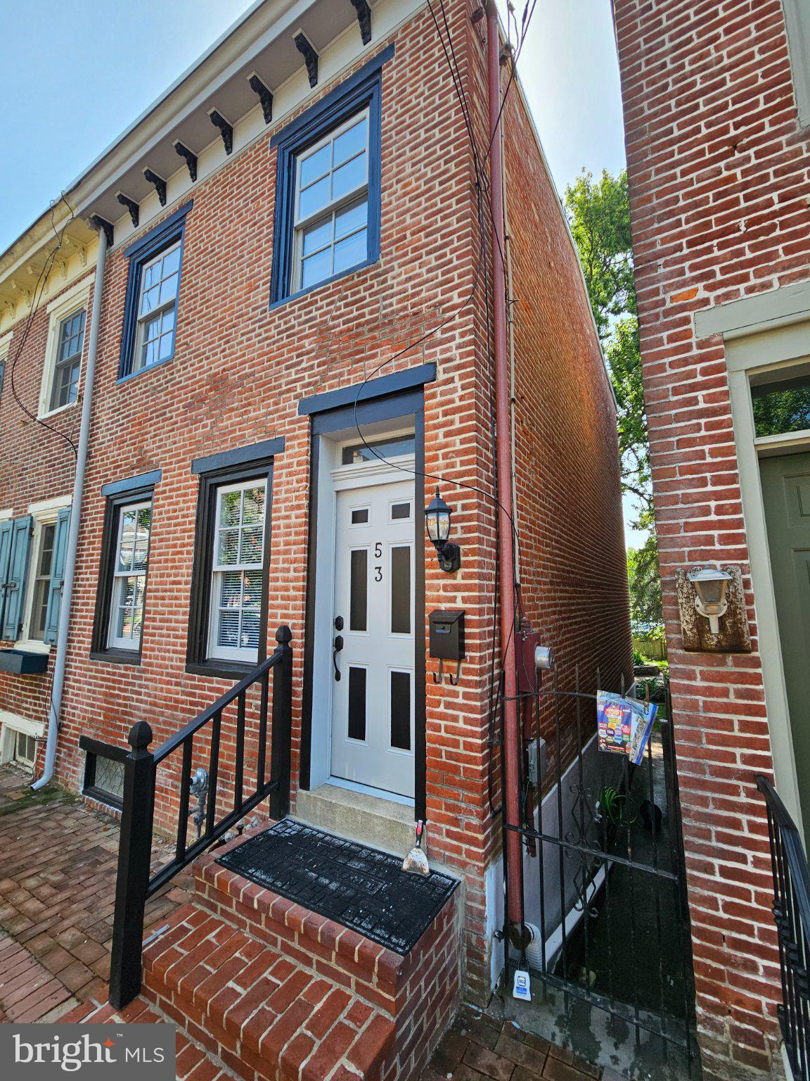 OLD NEW CASTLE - Residential