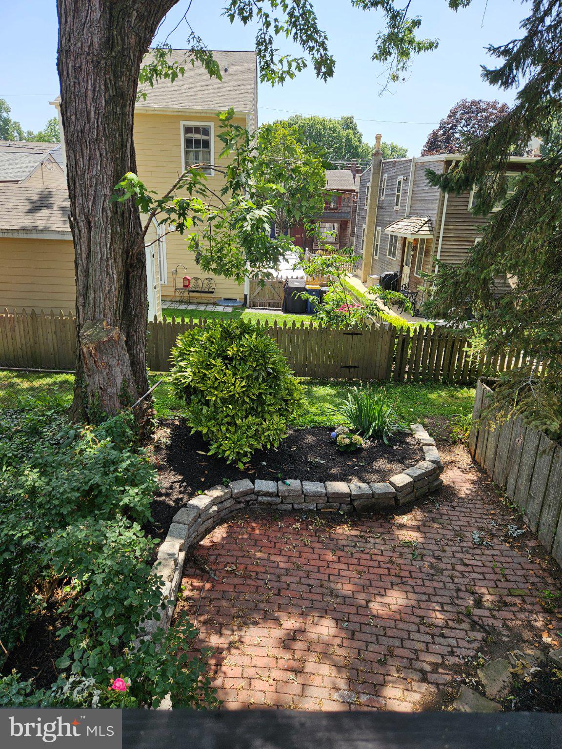 OLD NEW CASTLE - Residential