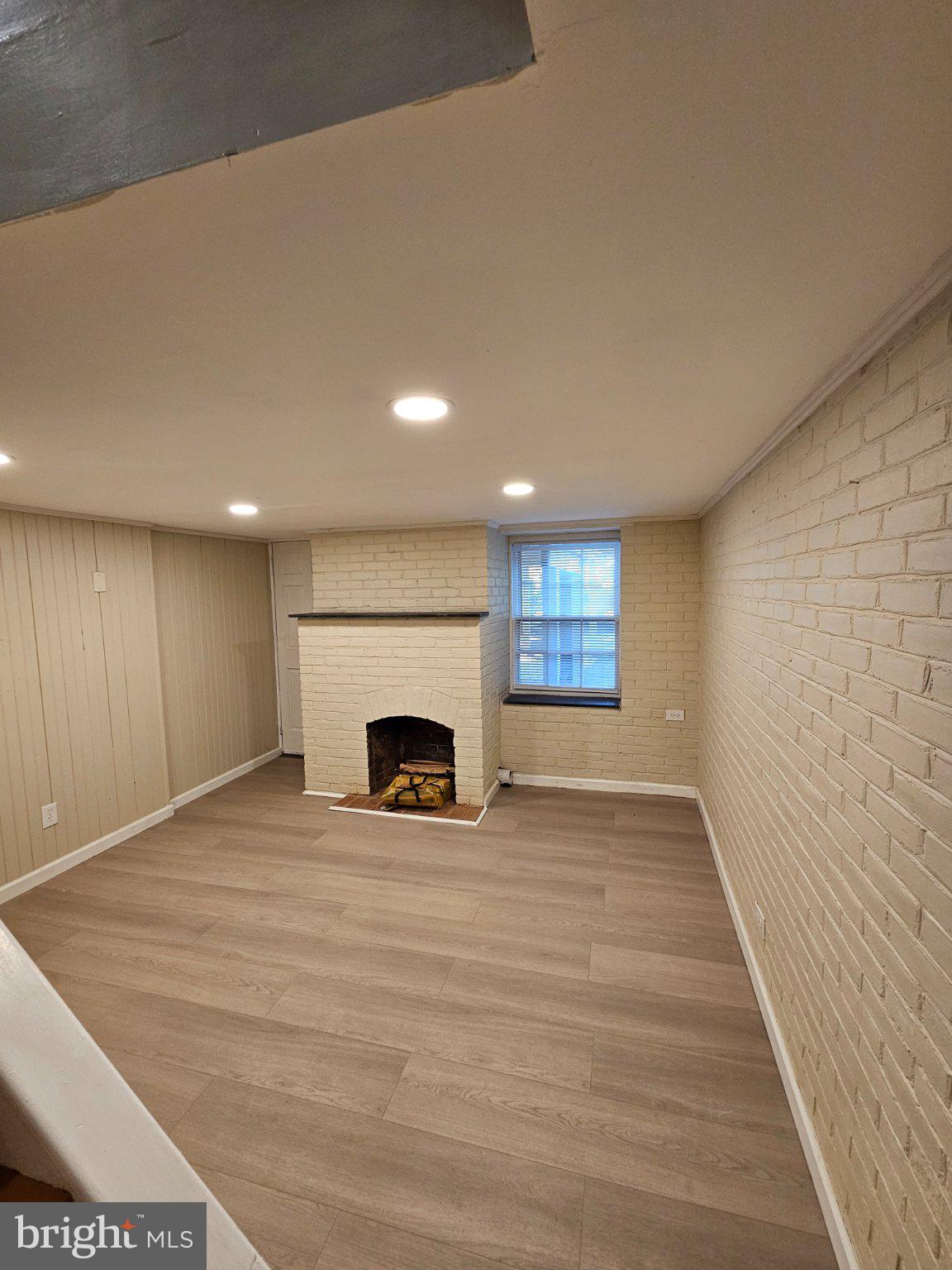 OLD NEW CASTLE - Residential