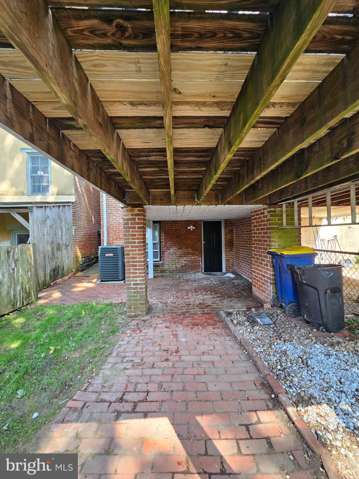 OLD NEW CASTLE - Residential