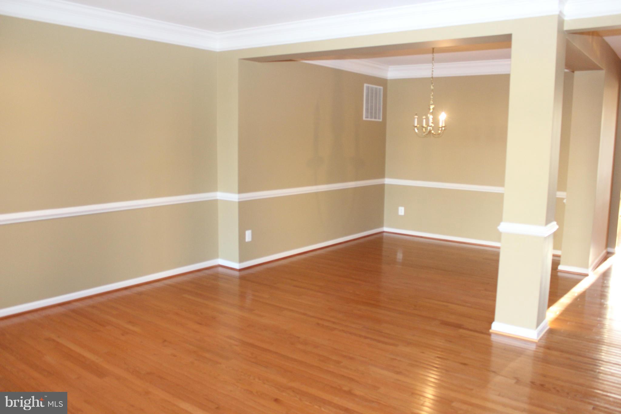 LOUDOUN VALLEY ESTATES - Residential Lease