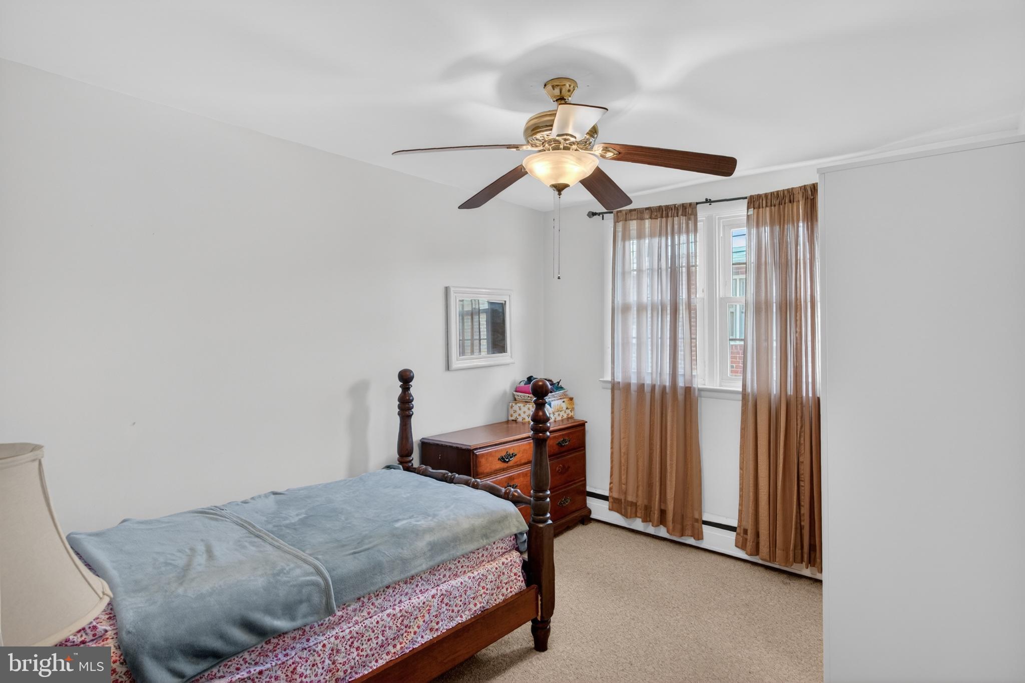 BUSTLETON - Residential