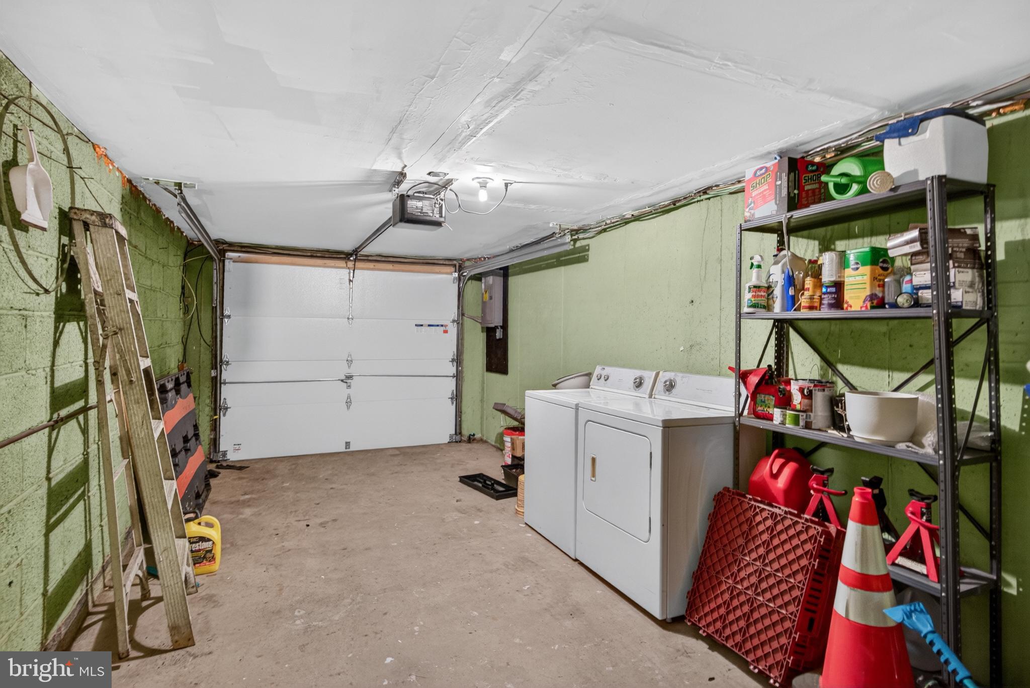 BUSTLETON - Residential