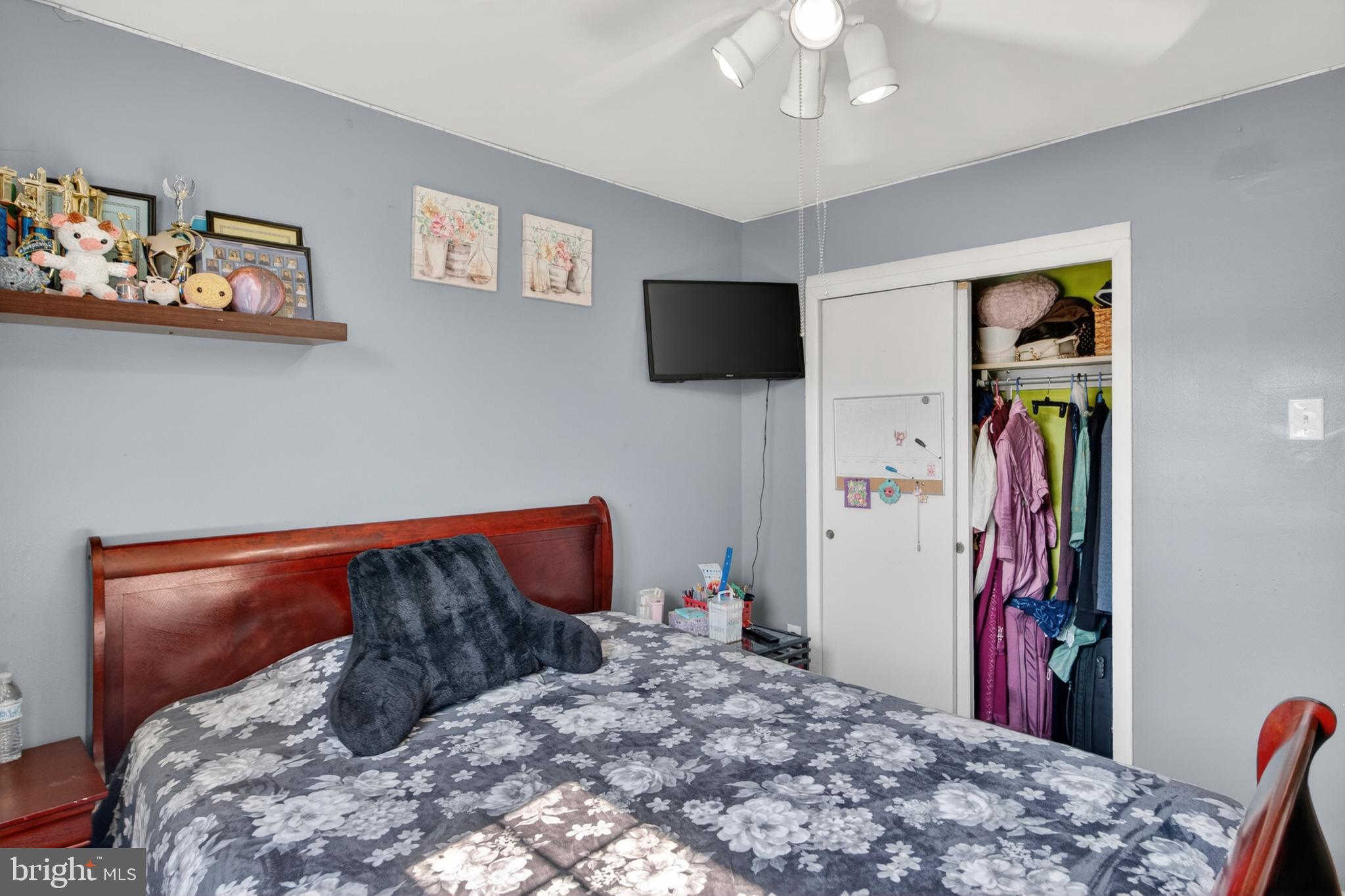 BUSTLETON - Residential