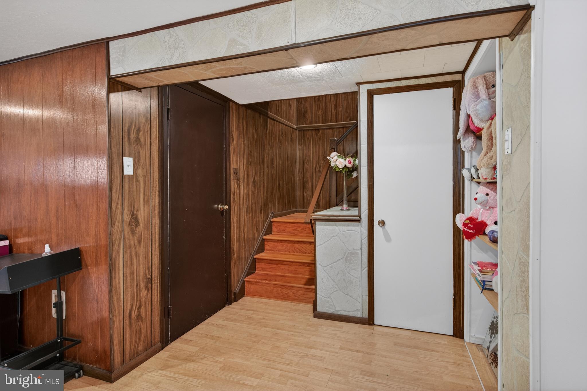 BUSTLETON - Residential