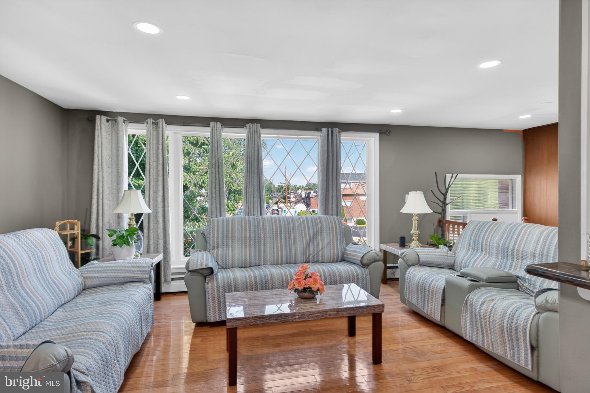 BUSTLETON - Residential