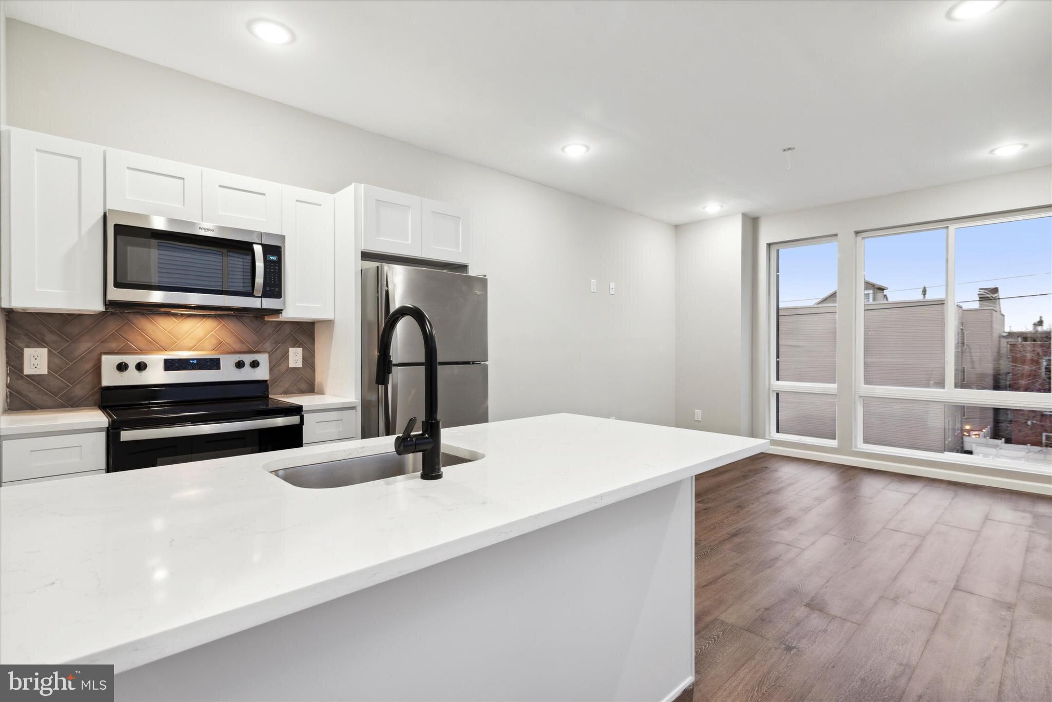 LUDLOW - Residential Income