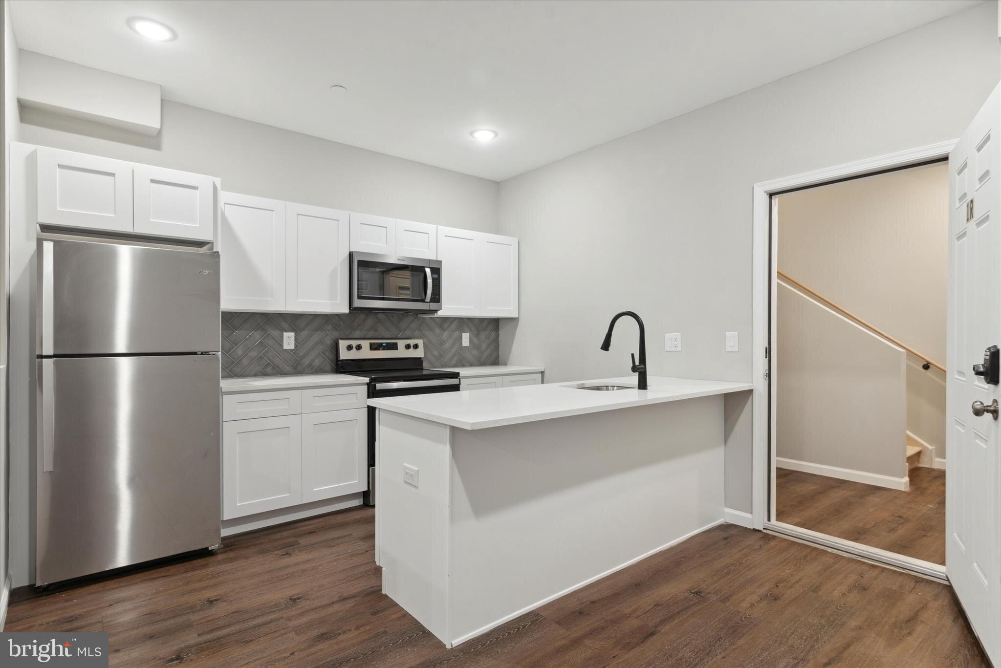 LUDLOW - Residential Income