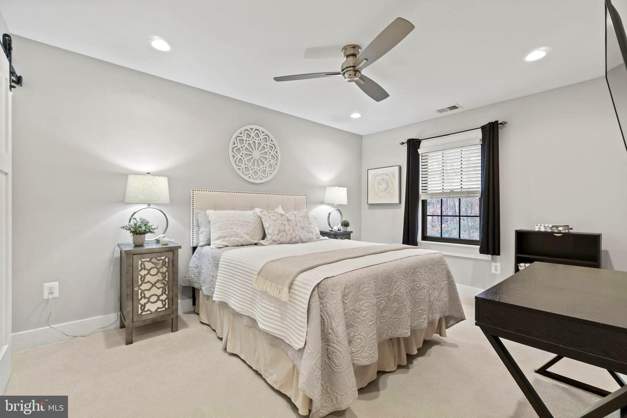 MONTCLAIR ST3 - Residential