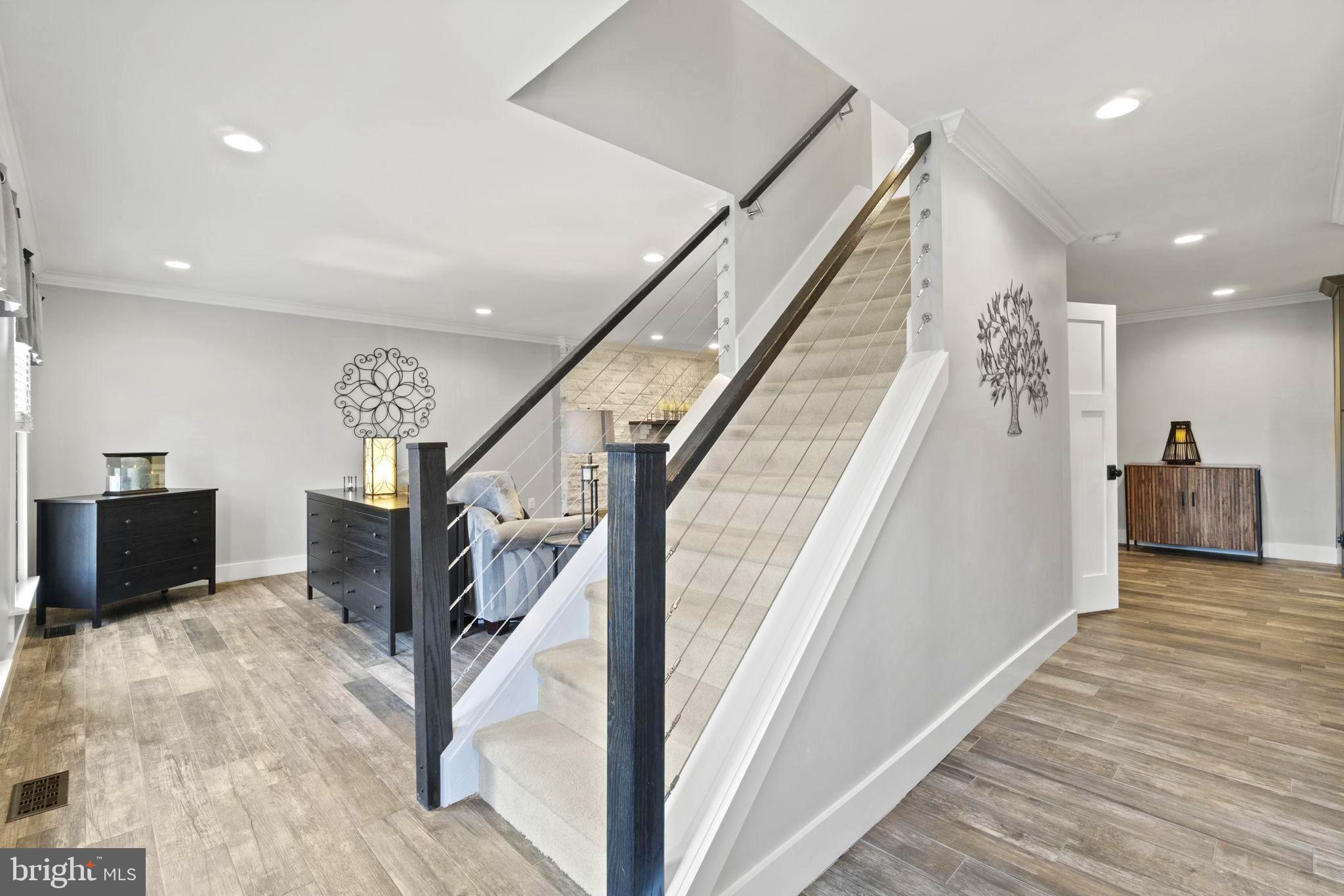 MONTCLAIR ST3 - Residential
